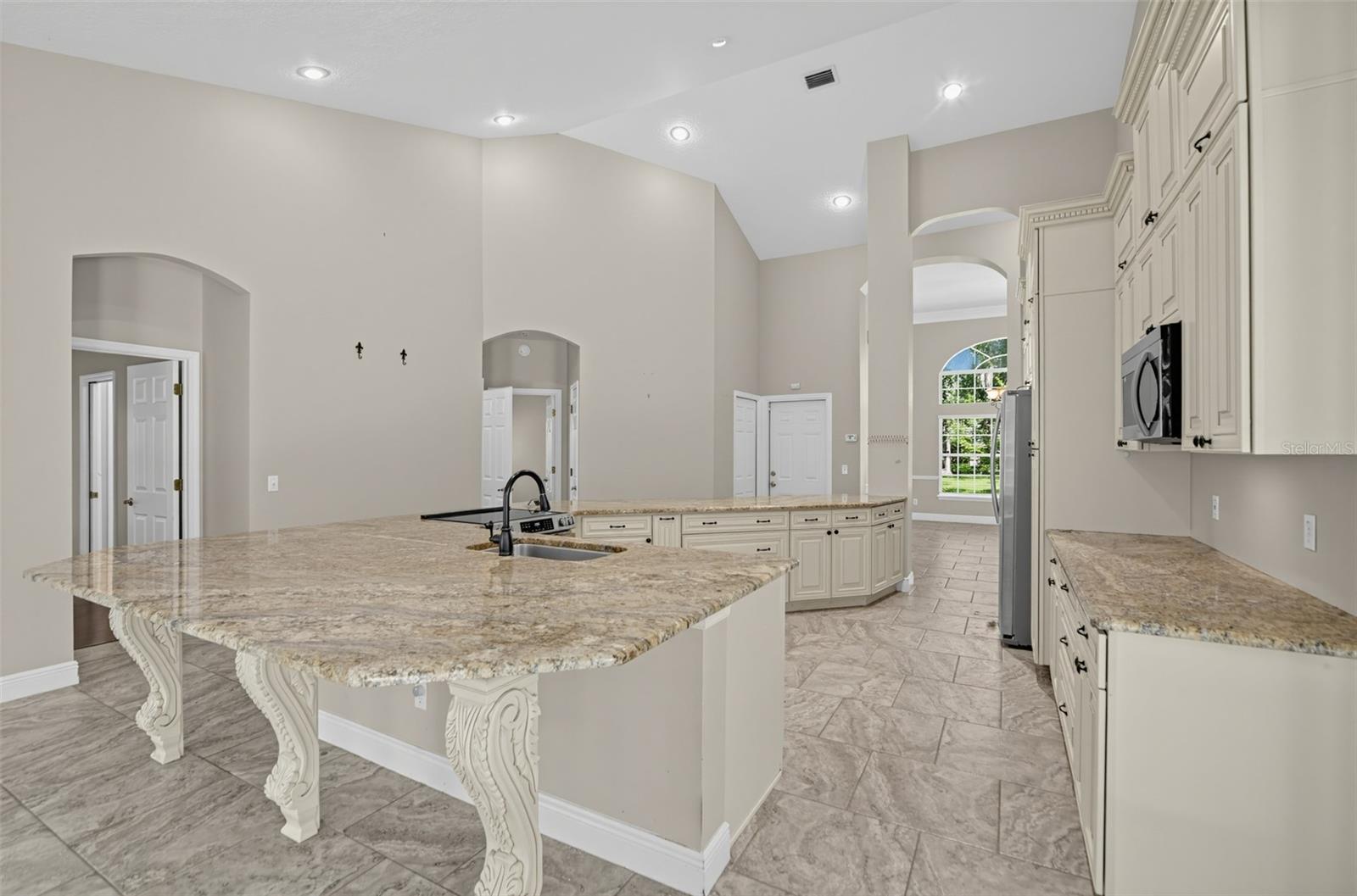 120 Ibis Rd Property Photo 12