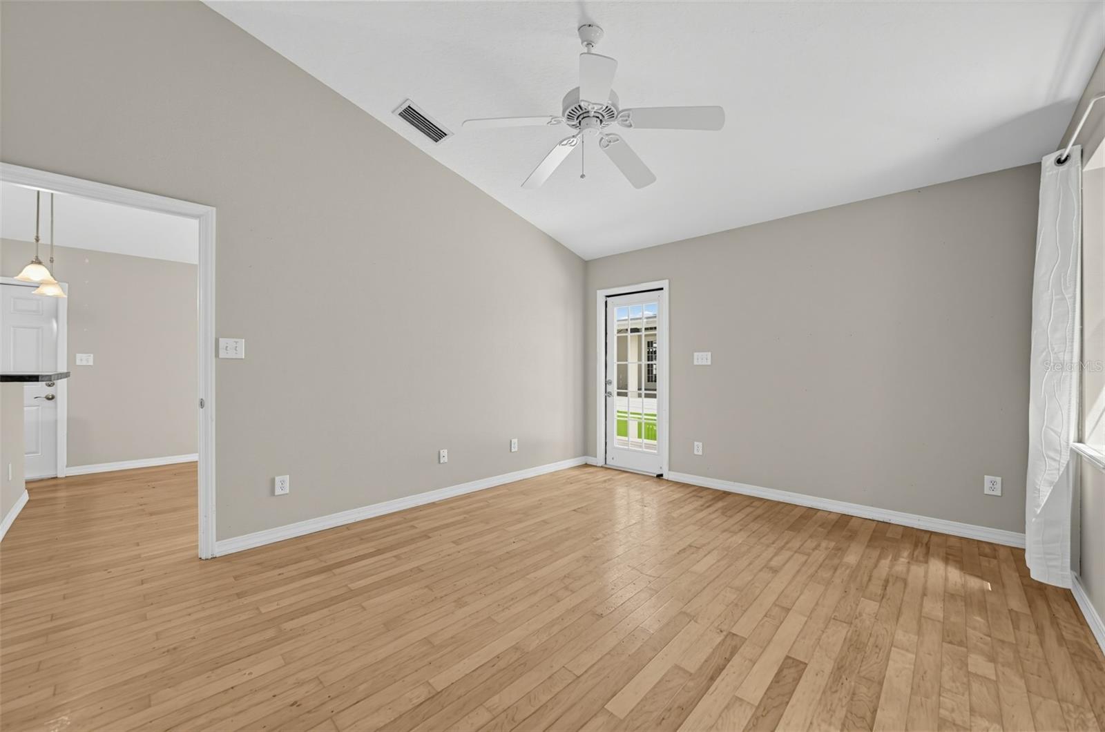 120 Ibis Rd Property Photo 33