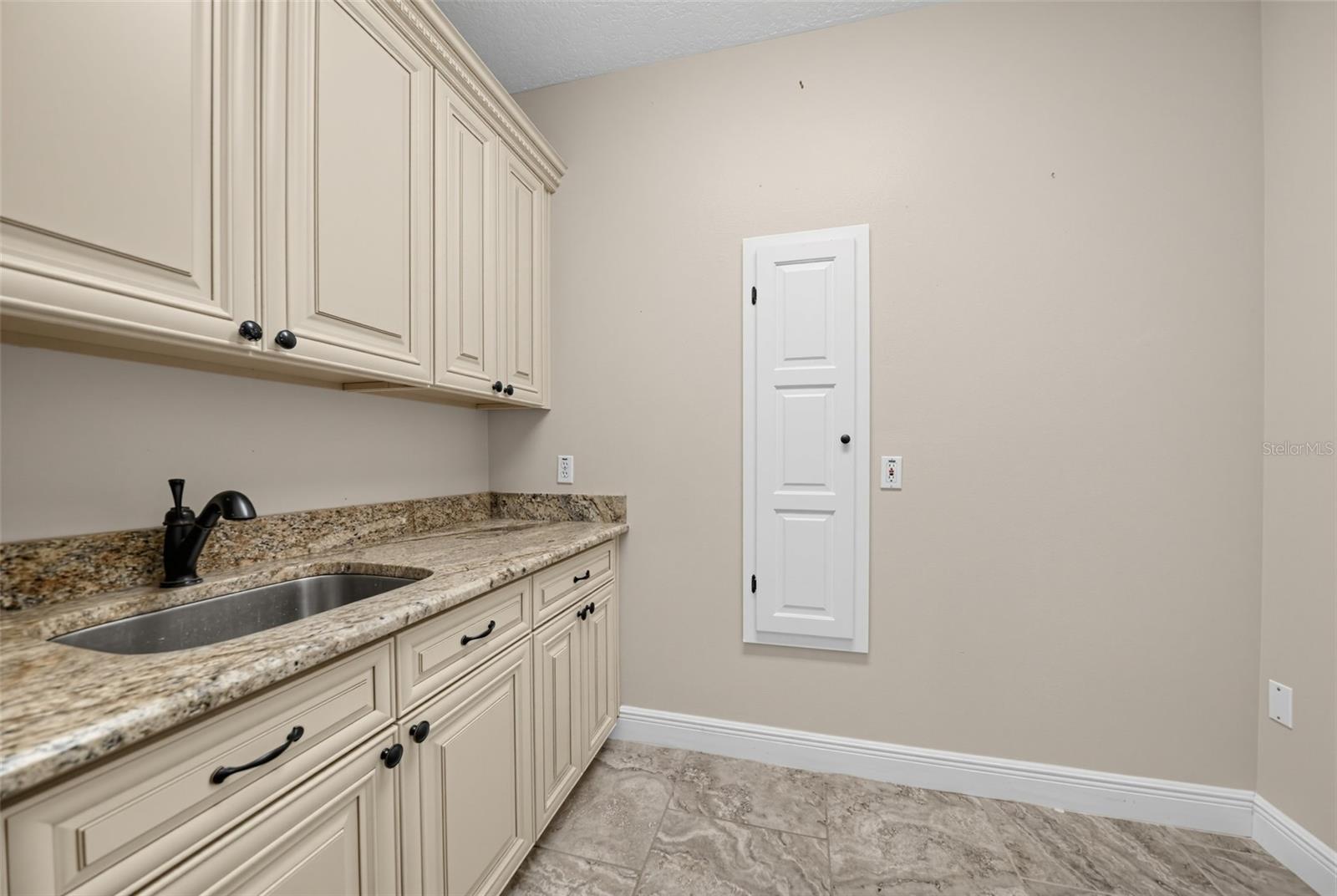 120 Ibis Rd Property Photo 37