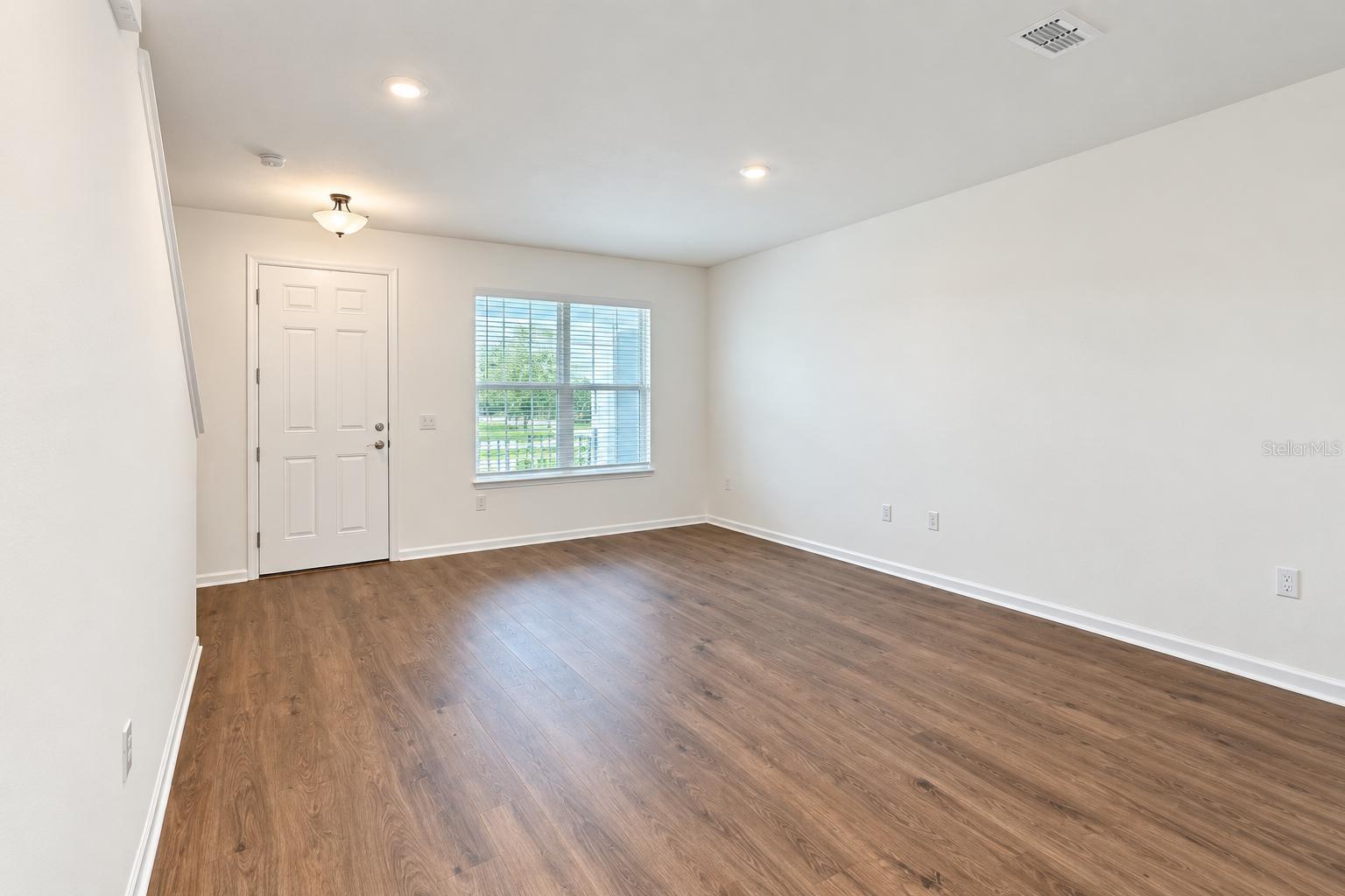 17736 Porter Rd Property Photo 7