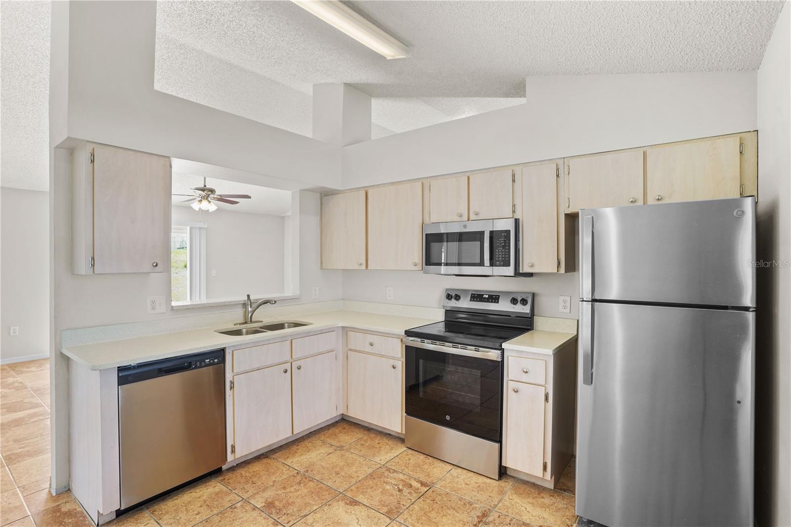 114 Oxford Rd Property Photo 10