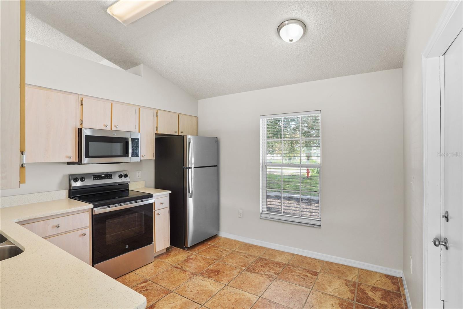 114 Oxford Rd Property Photo 12