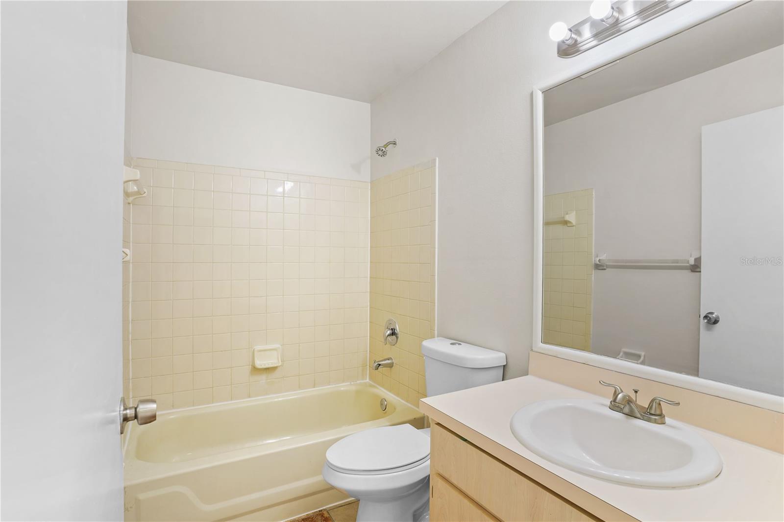 114 Oxford Rd Property Photo 21