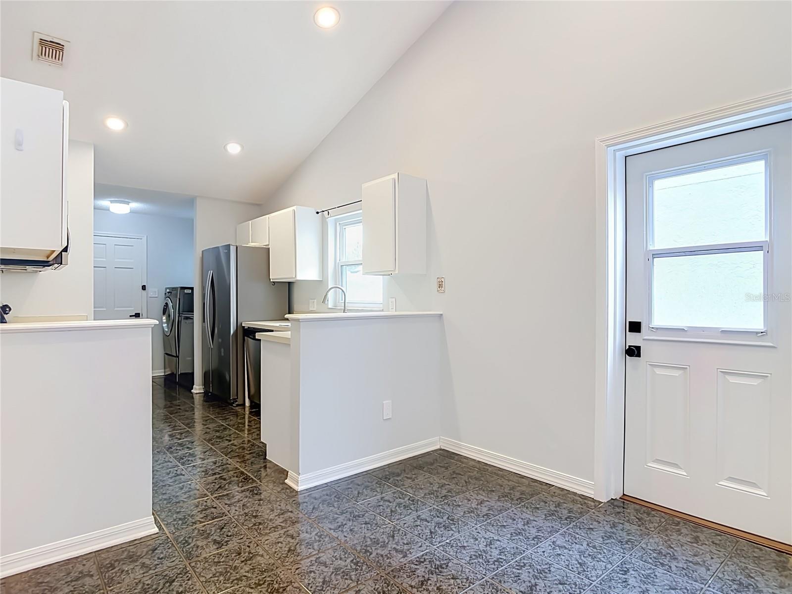 744 Barrington Cir Property Photo 19