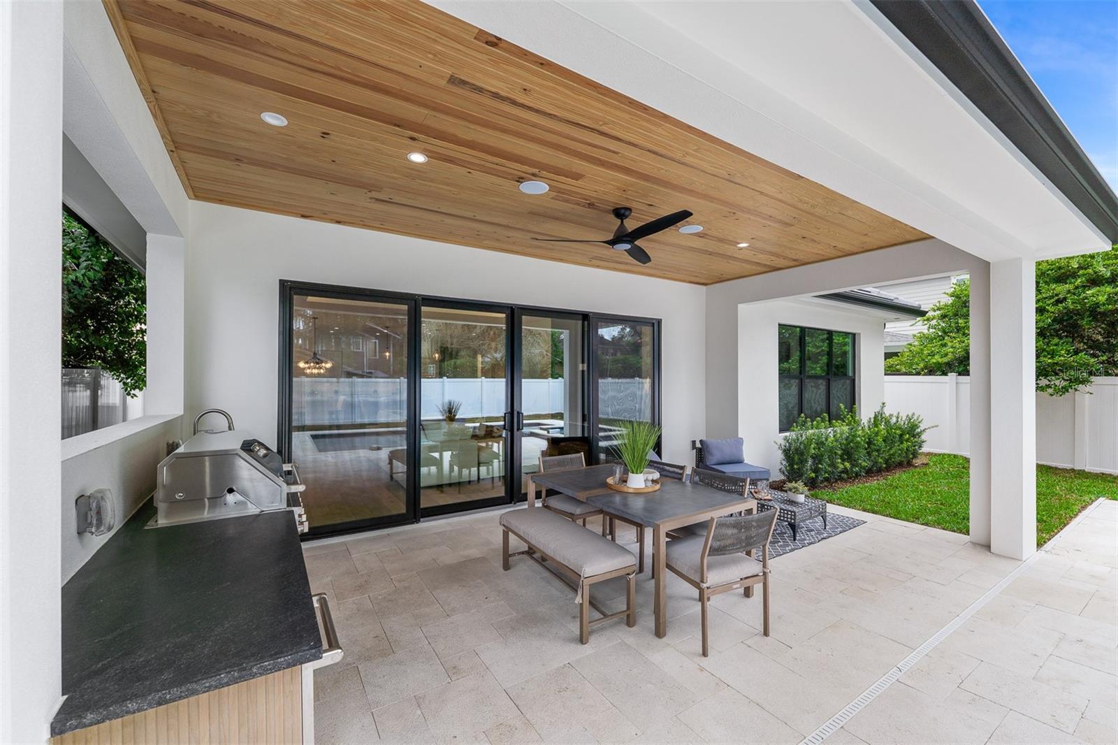 10 W Harvard St Property Photo 49