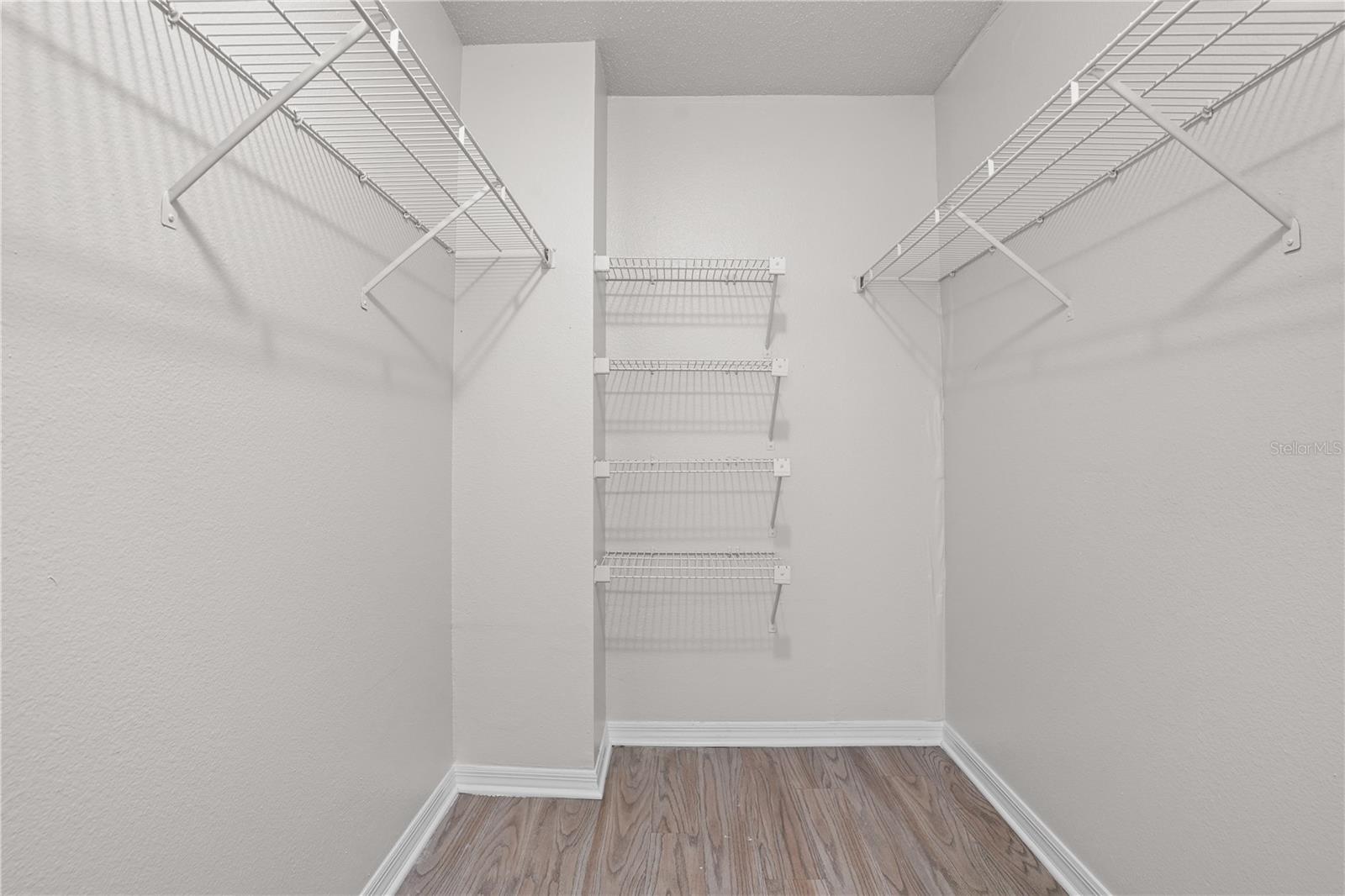 8851 Parliament Ct Property Photo 17