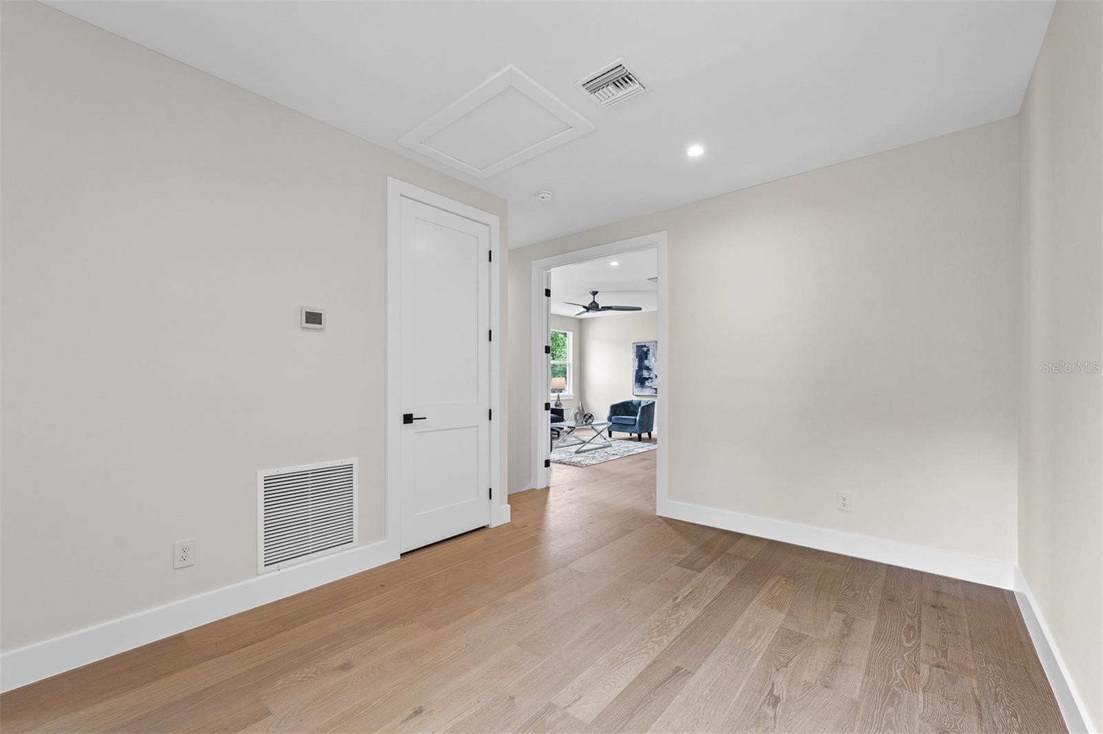 726 Golfview St Property Photo 34