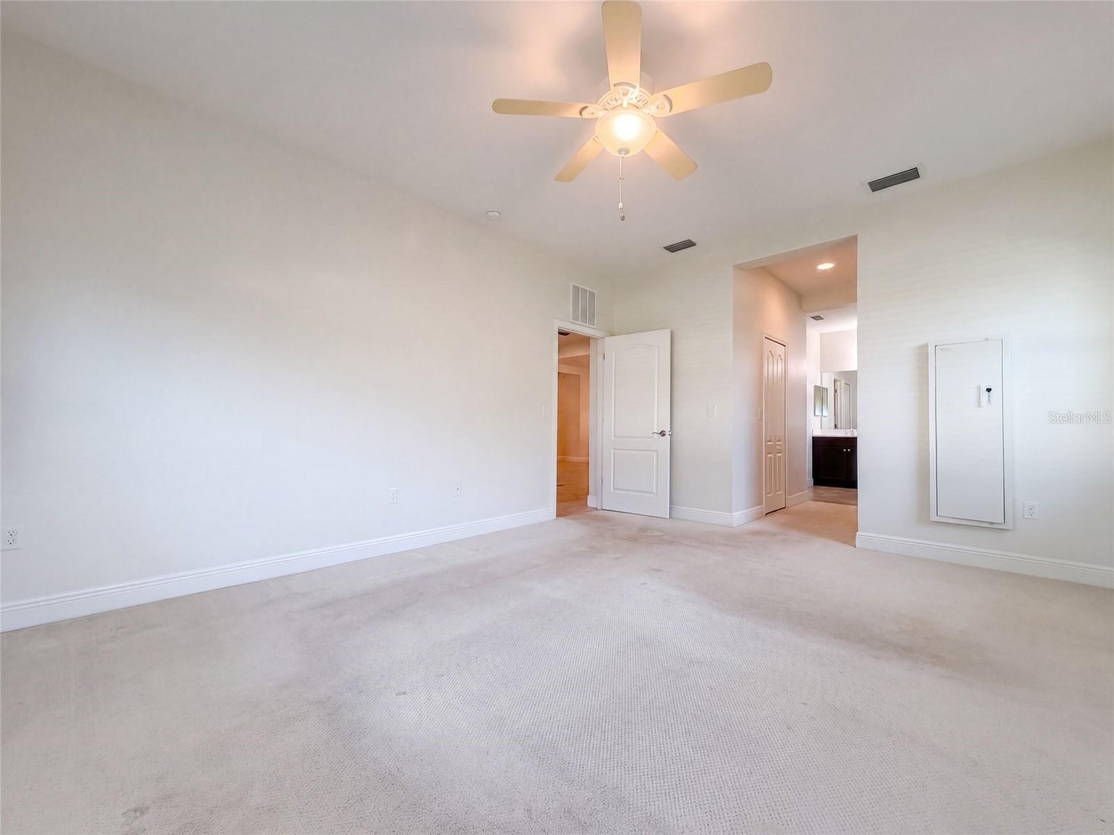 1416 Hickory View Cir Property Photo 25