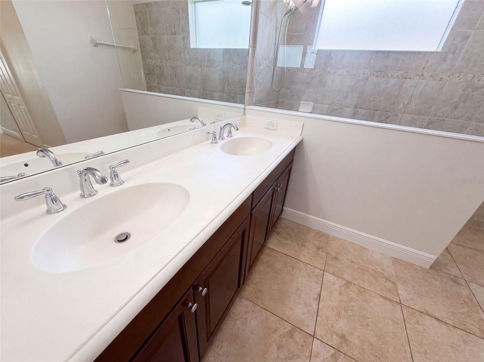 1416 Hickory View Cir Property Photo 26
