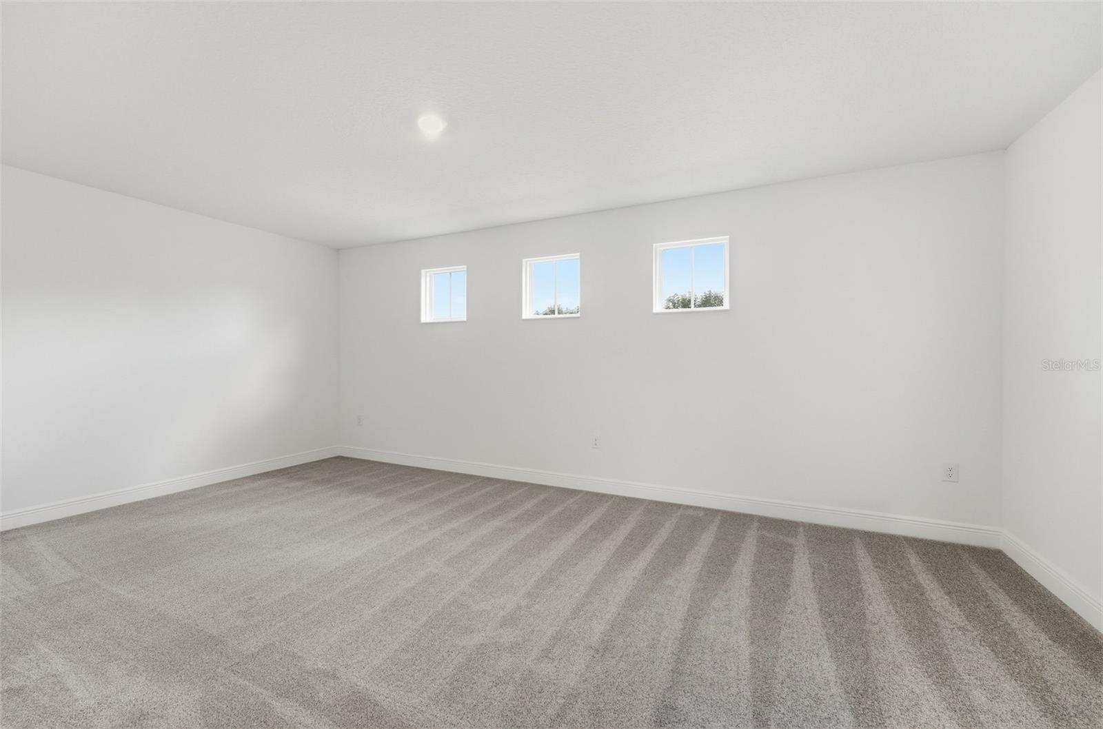 5860 Sierra Crown St Property Photo 18