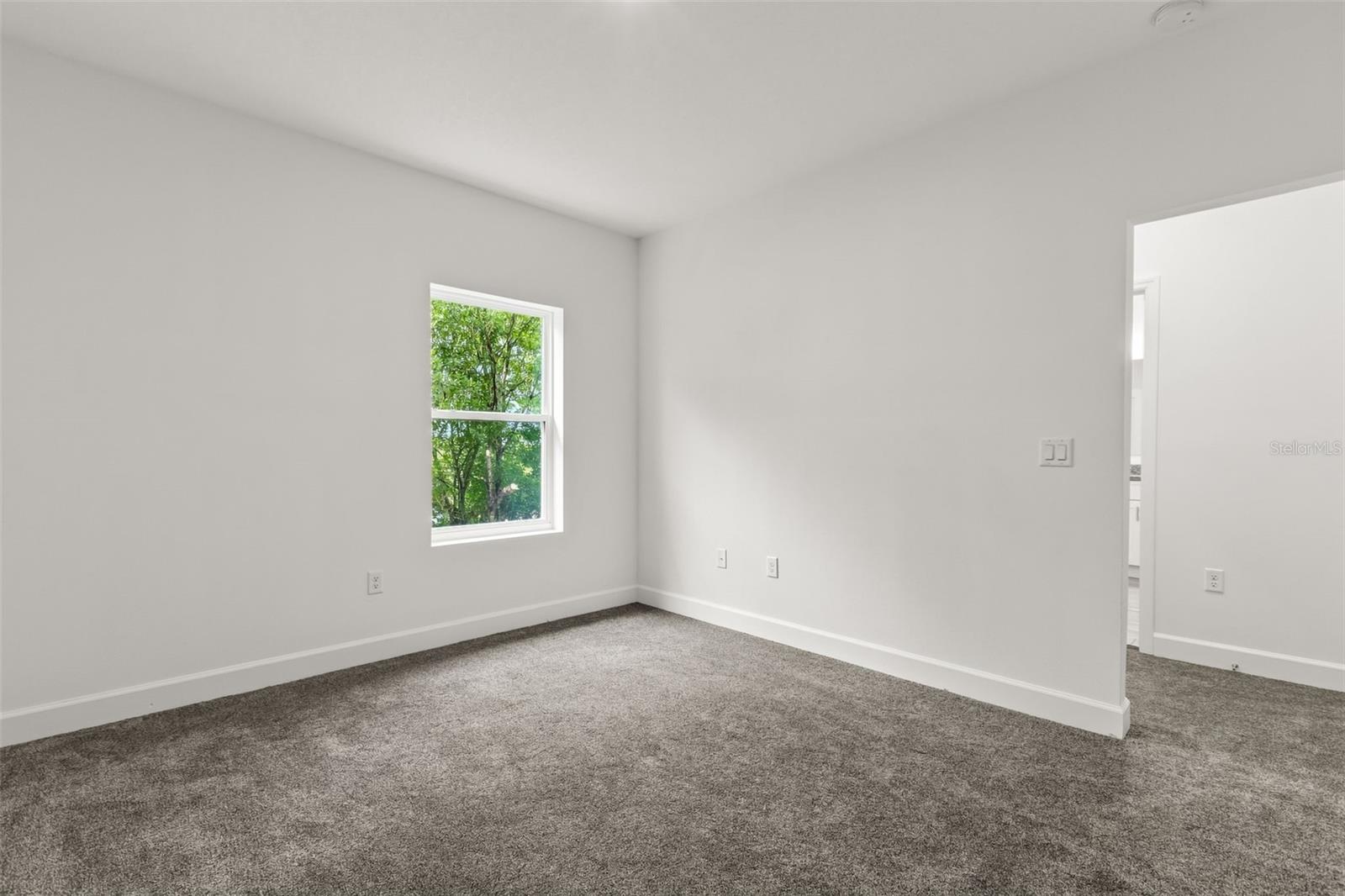 458 Lake Shore Pkwy Property Photo 21