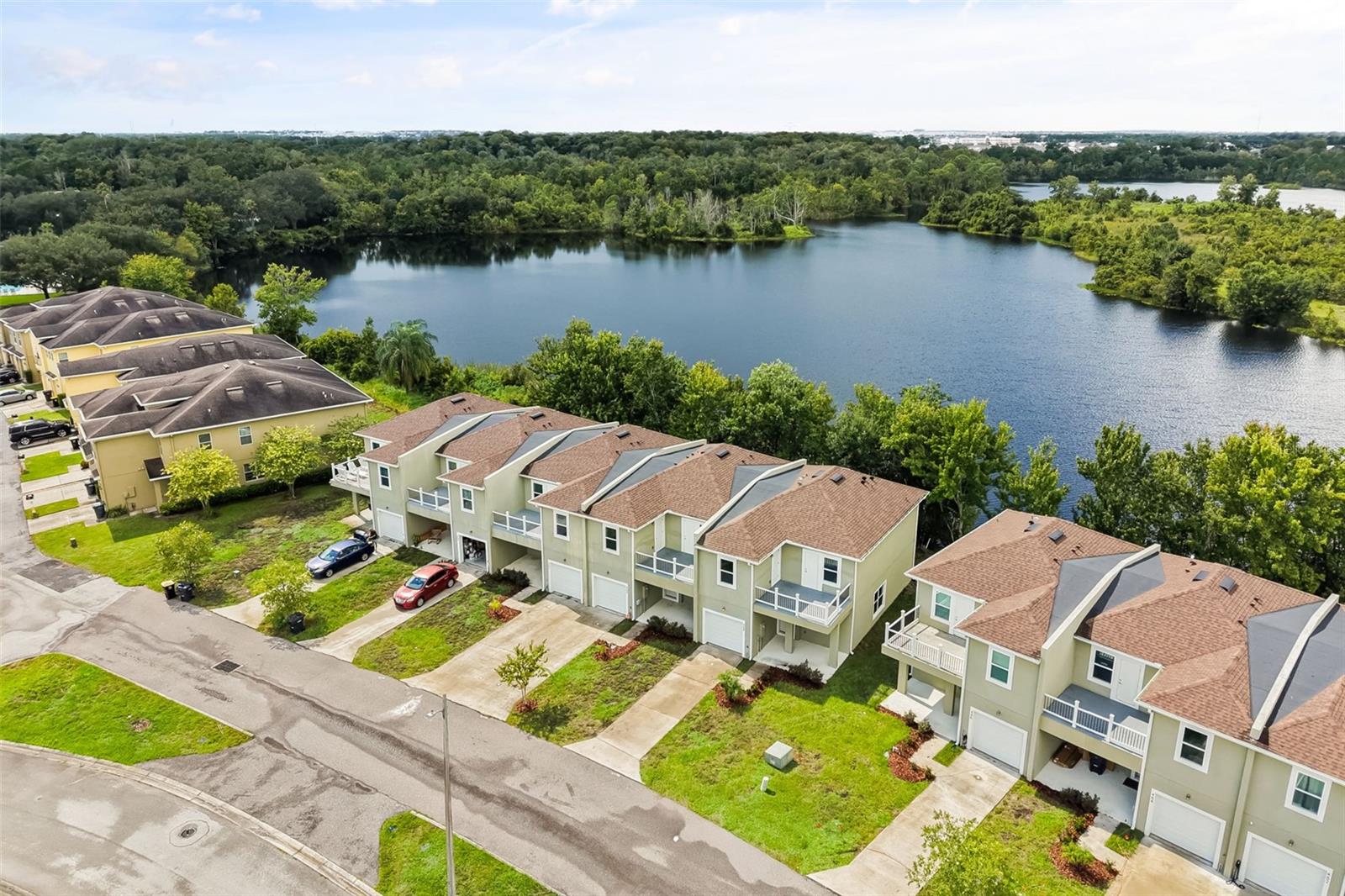 458 Lake Shore Pkwy Property Photo 41