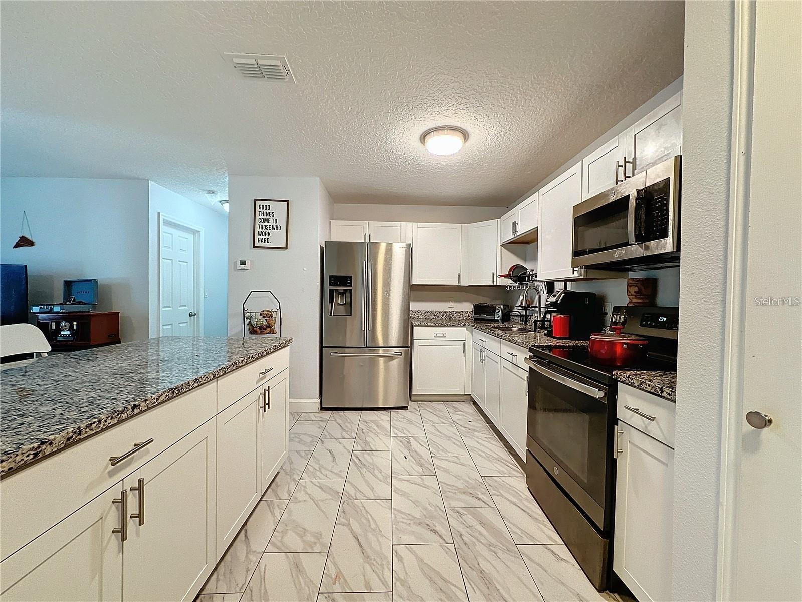 7211 Pinion Dr Property Photo 6