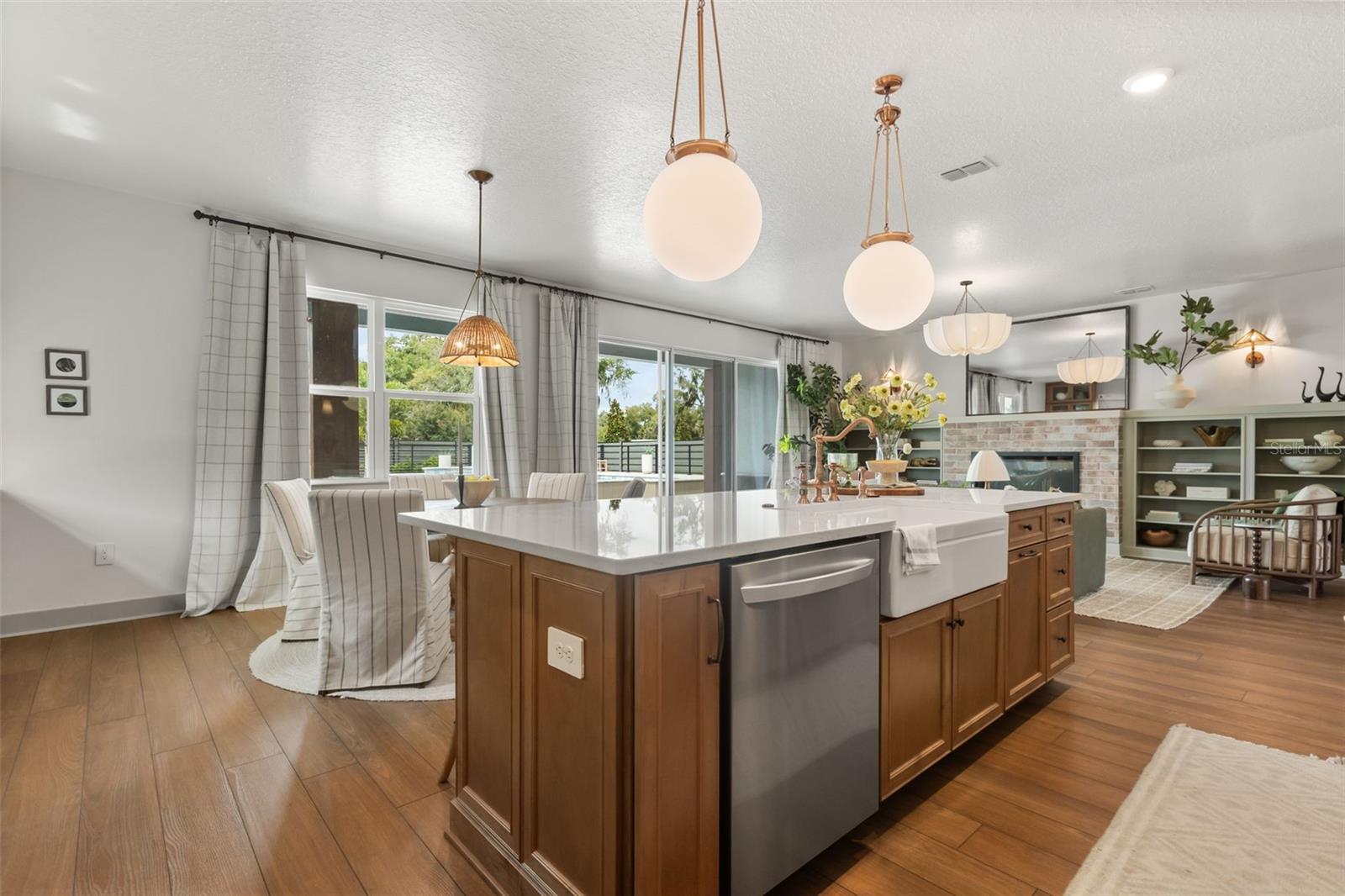 462 Emerald Grove Dr Property Photo 30