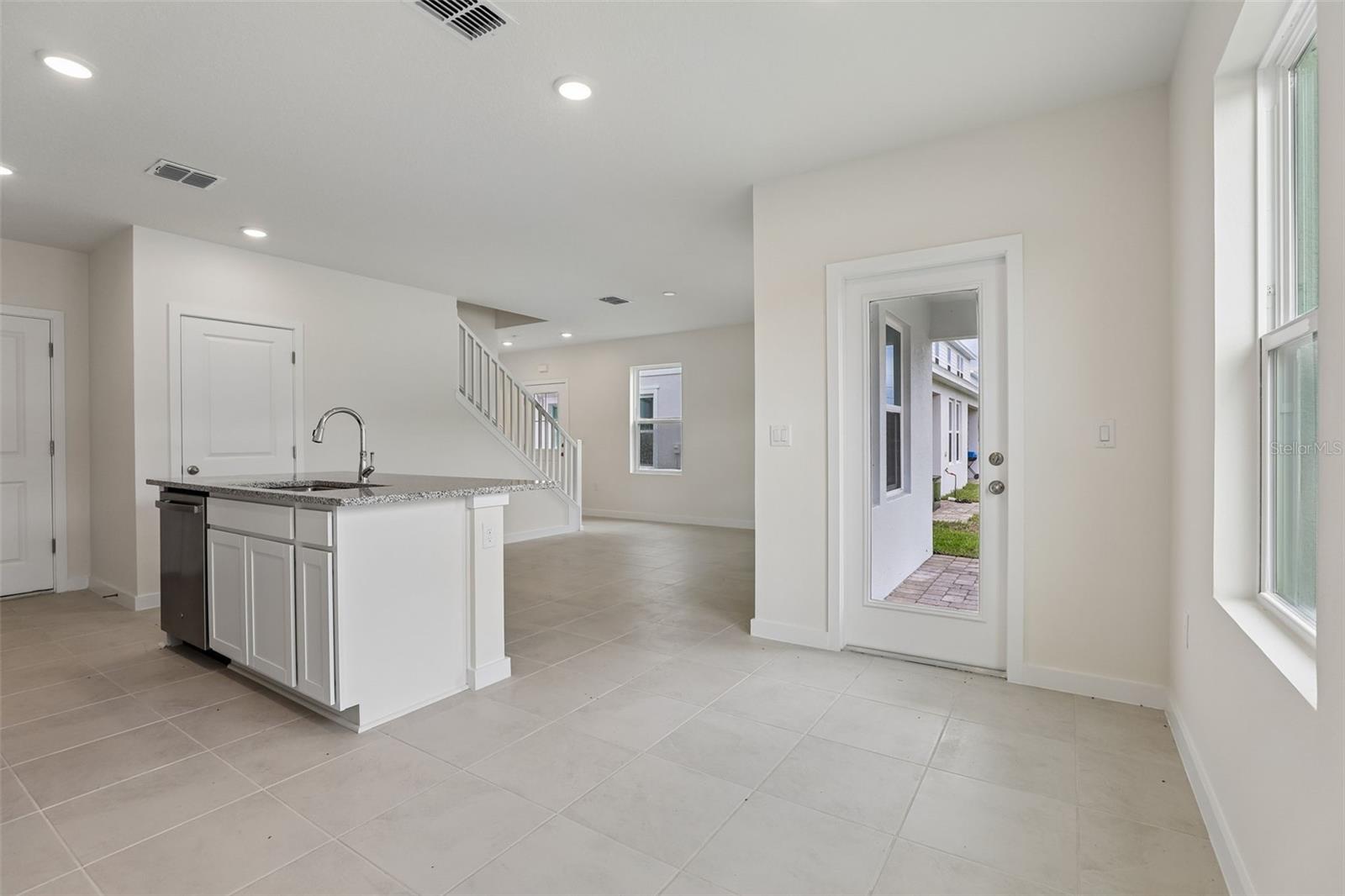 6522 Horseshoe Lane Way Property Photo 13