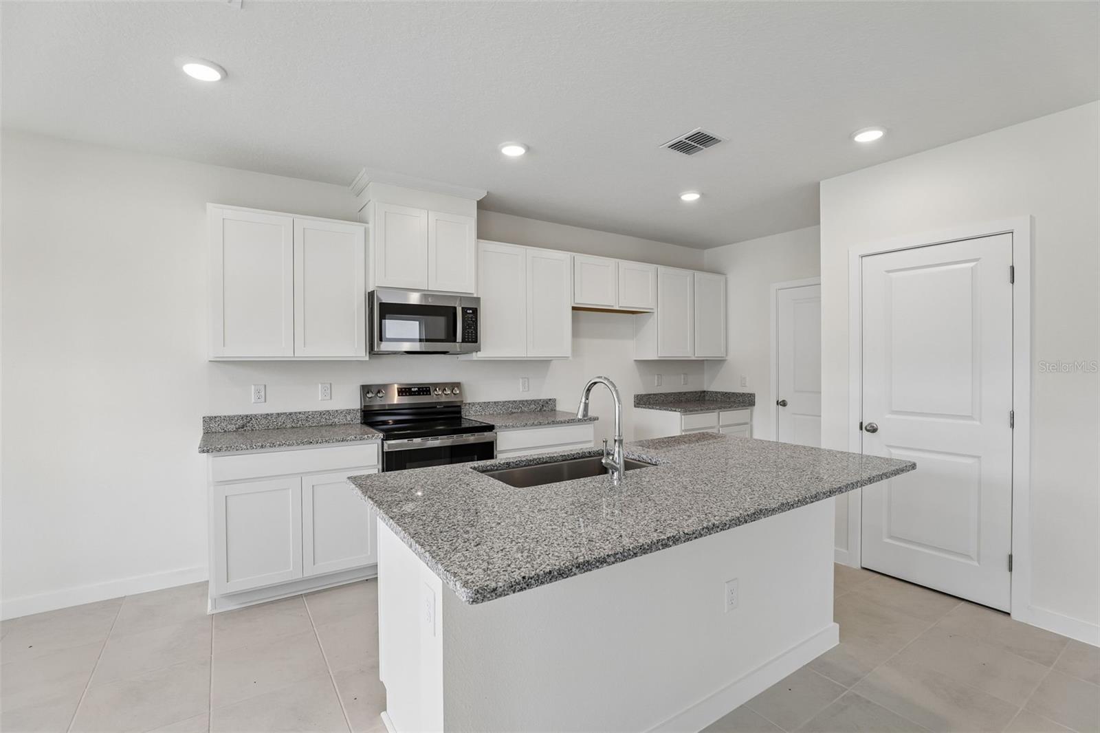 6522 Horseshoe Lane Way Property Photo 17