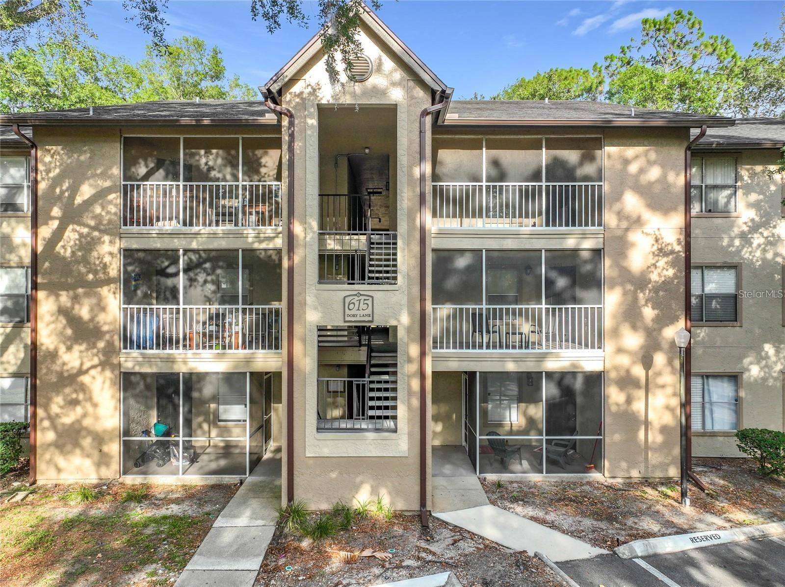 615 Dory Ln #303 Property Photo 1