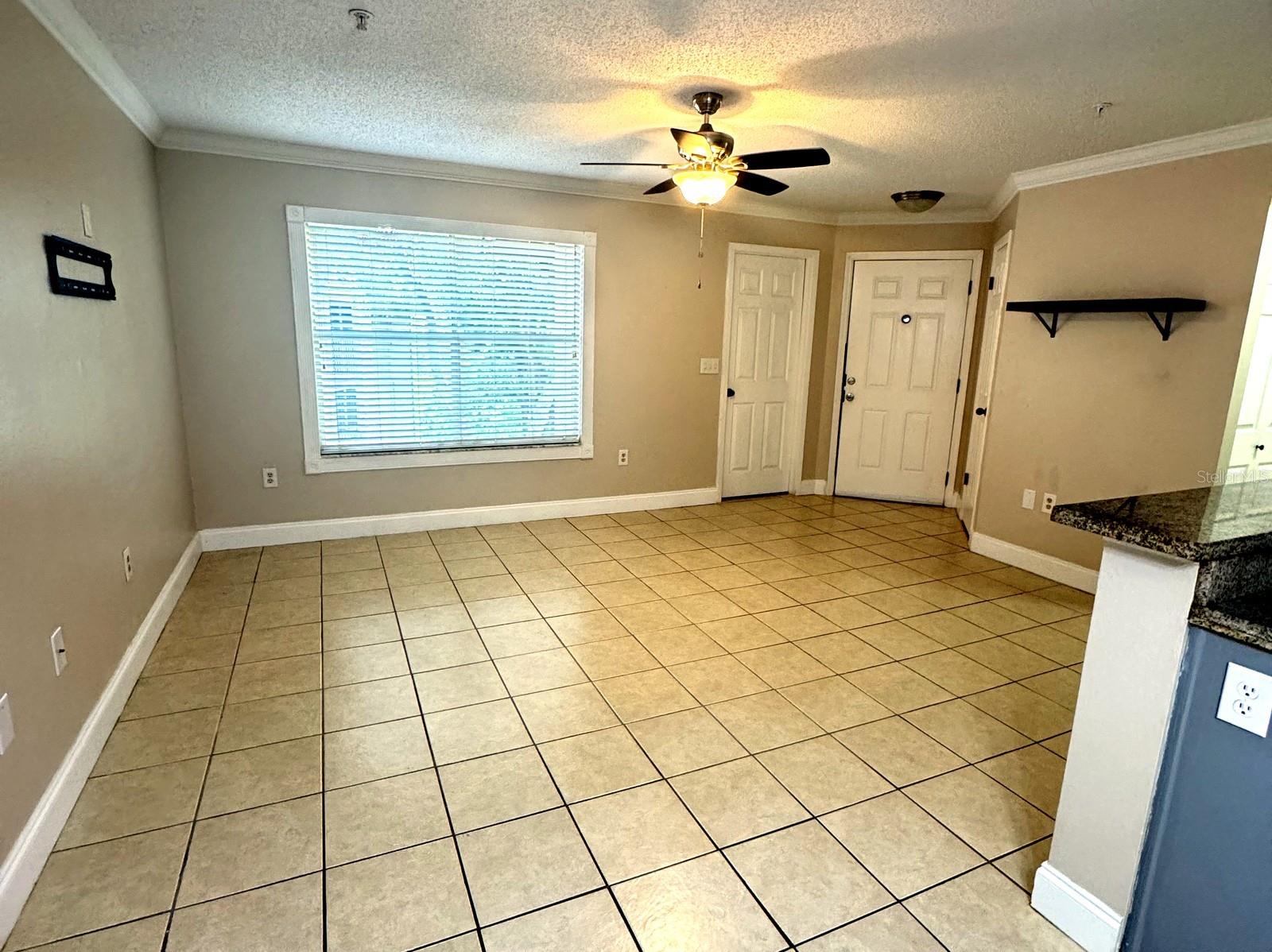 615 Dory Ln #303 Property Photo 6
