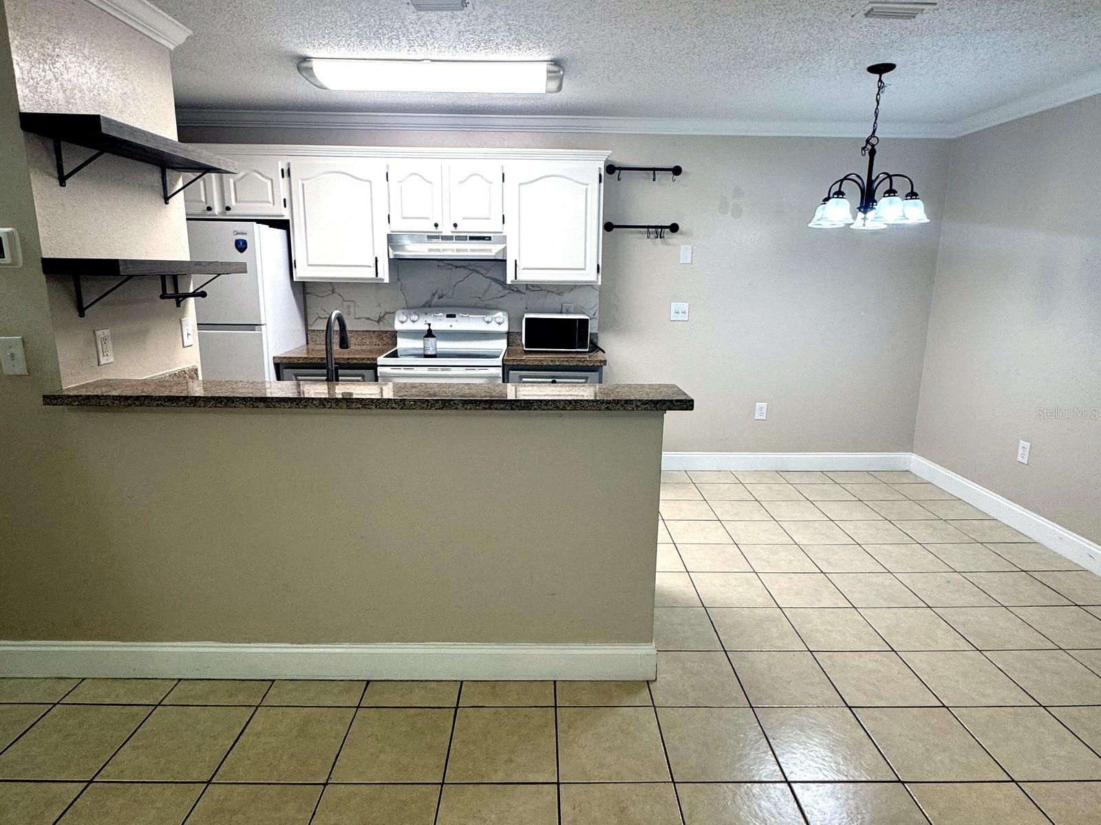 615 Dory Ln #303 Property Photo 8