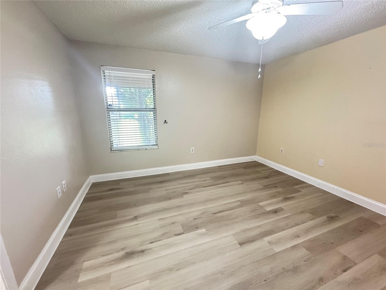 615 Dory Ln #303 Property Photo 16