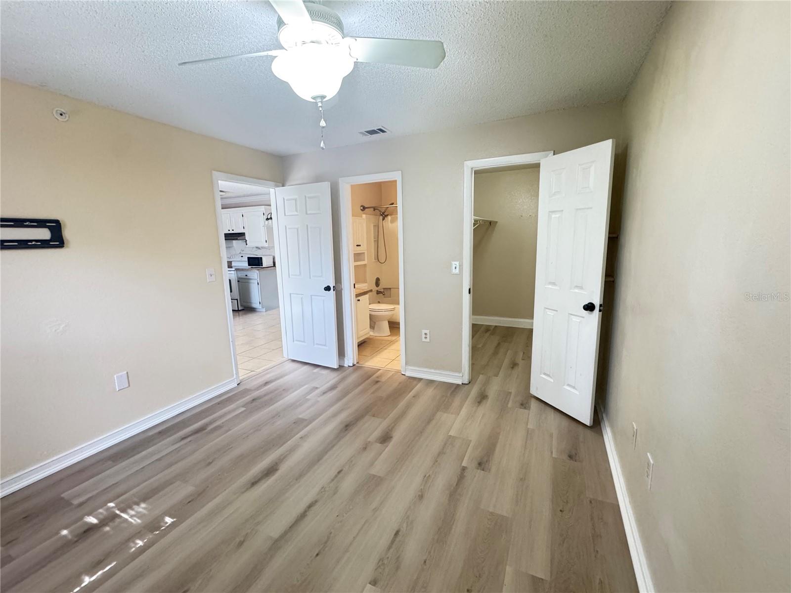 615 Dory Ln #303 Property Photo 18