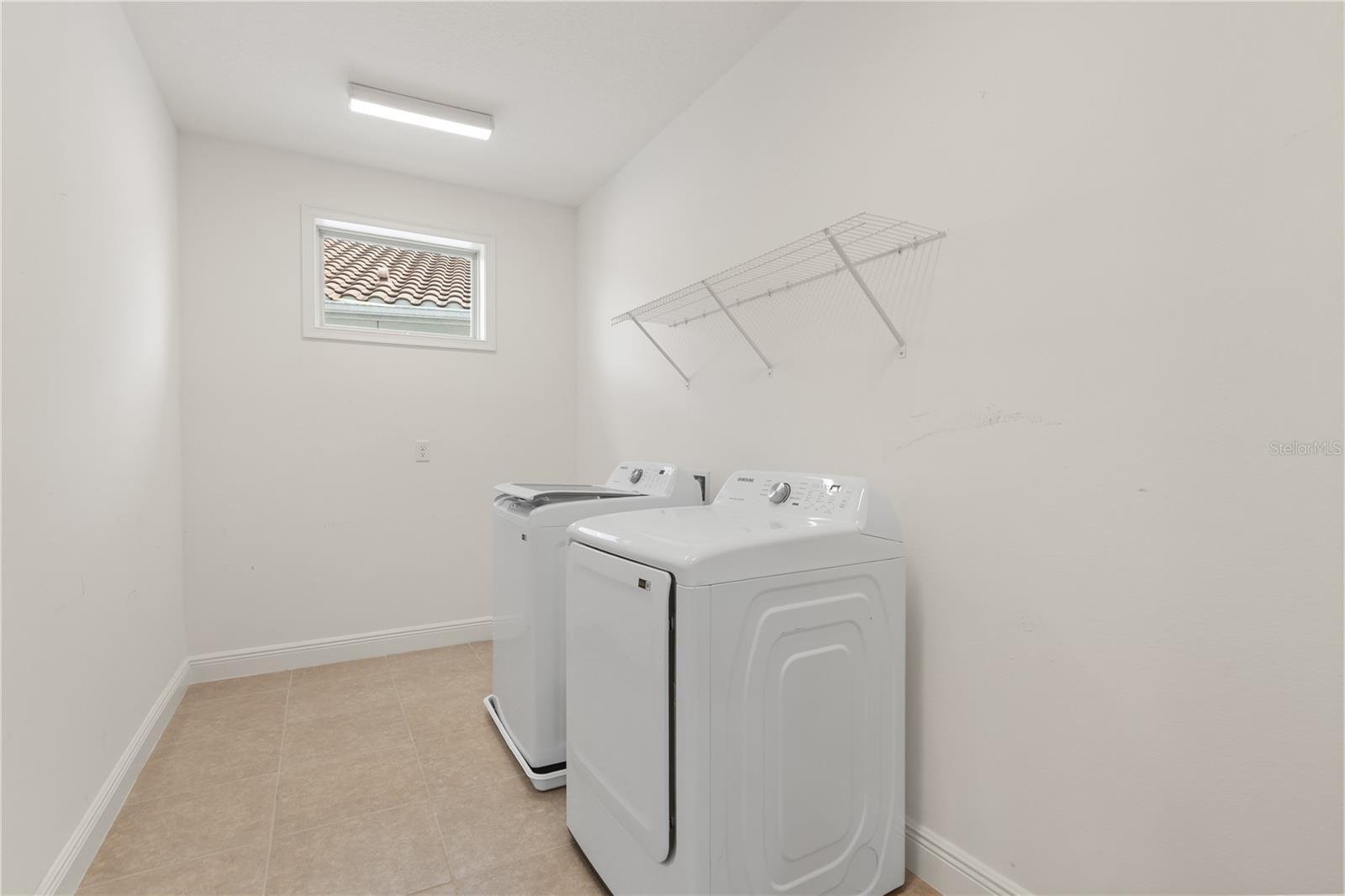 8148 Cleobury Dr Property Photo 24