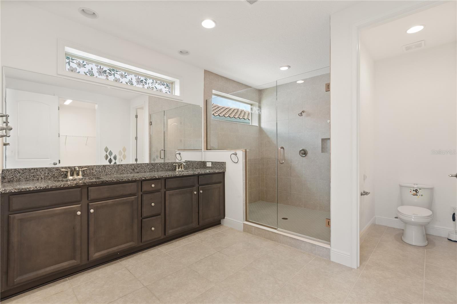 8148 Cleobury Dr Property Photo 27