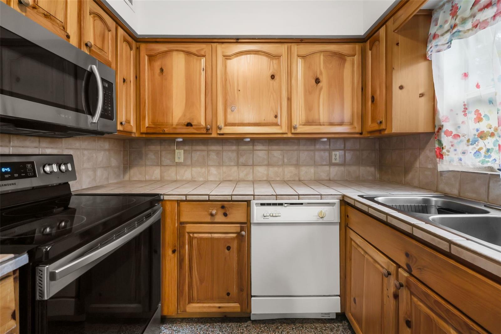 4107 Dublin St Property Photo 16