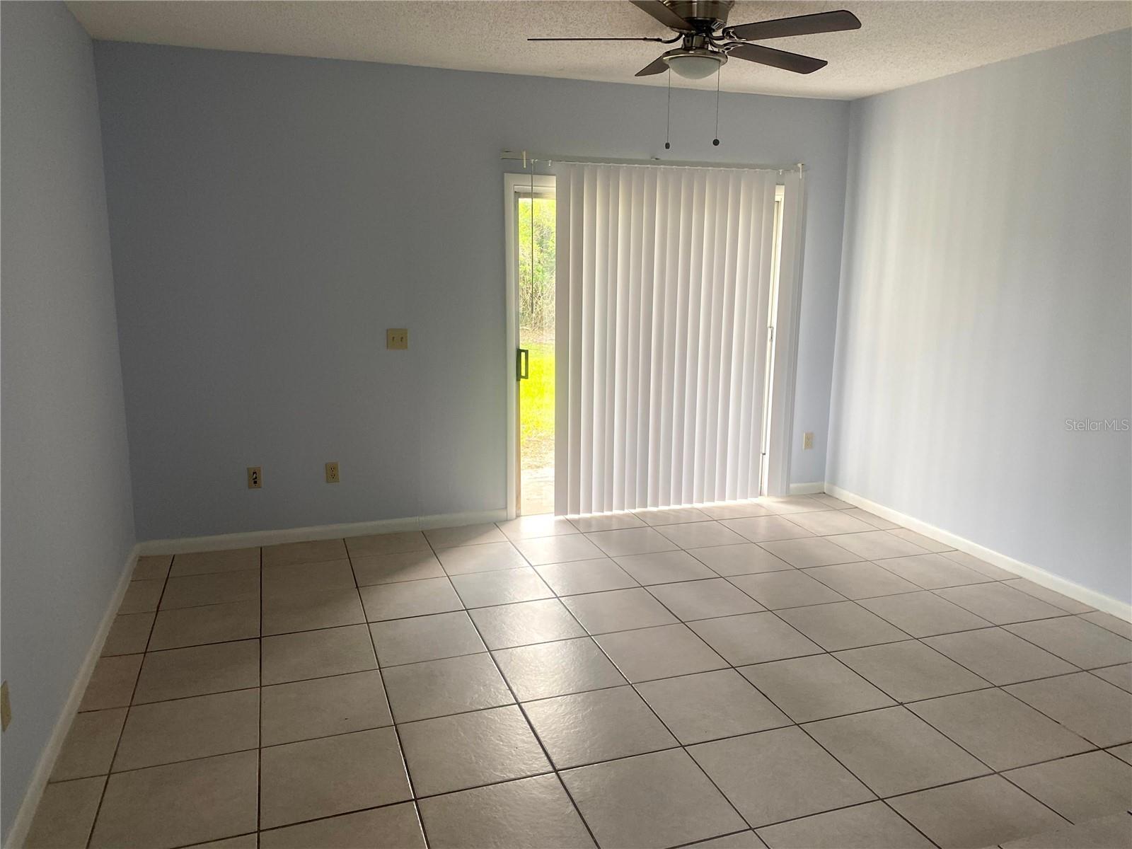 12086 Mendel Dr Property Photo 3