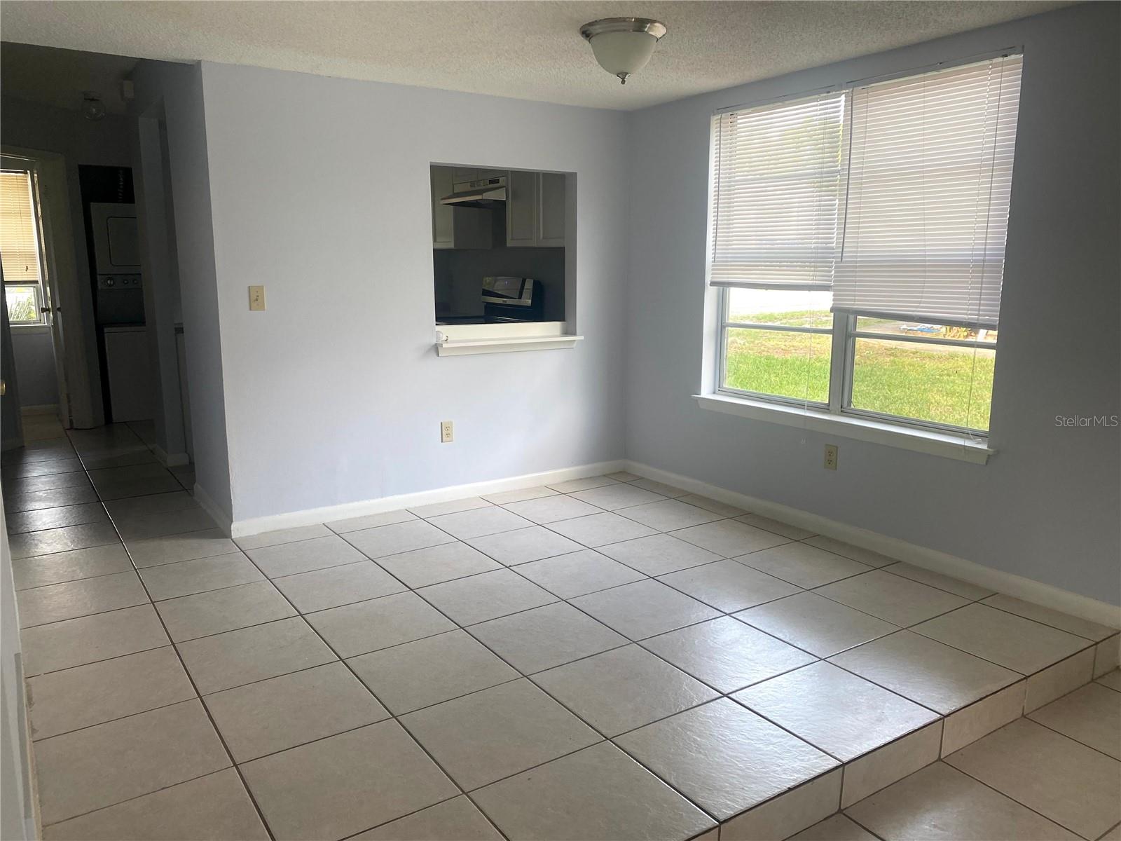 12086 Mendel Dr Property Photo 4