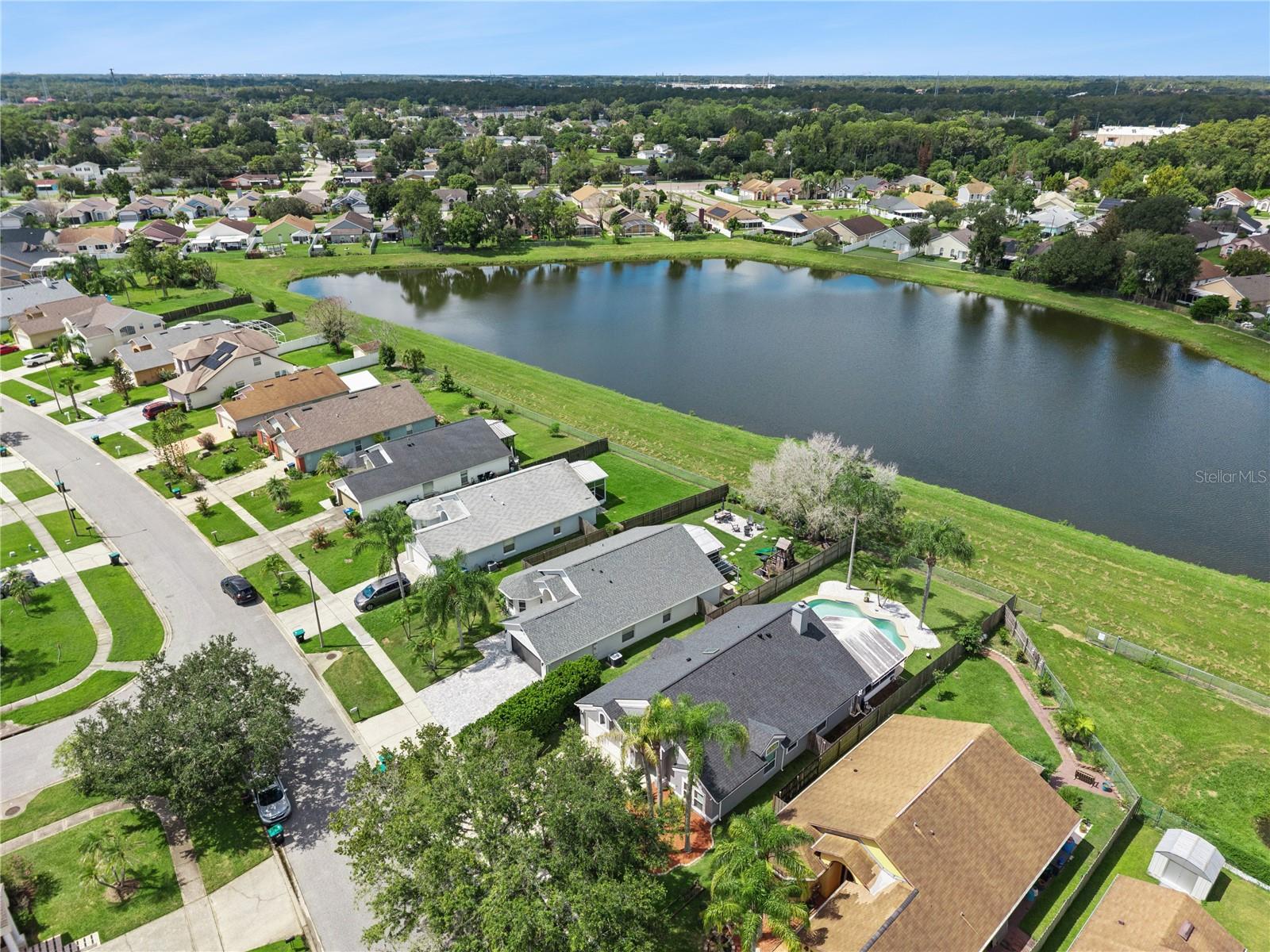2450 Island Club Way Property Photo 34