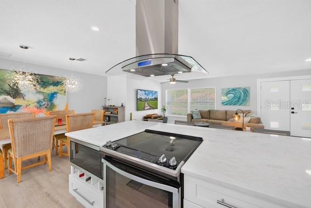 1321 Carlton St Property Photo 15