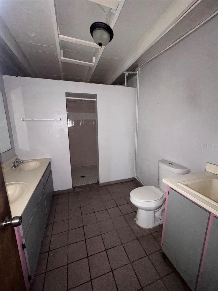 1010 Eo Douglas Ave #s1-4 Property Photo 25