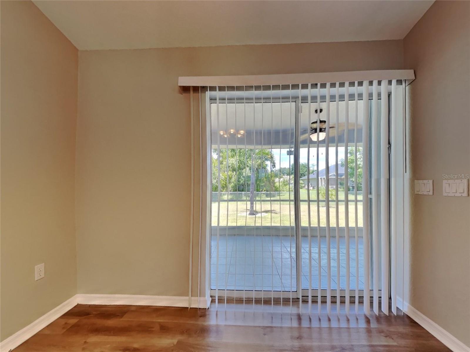 O6439595 Property Photo 4
