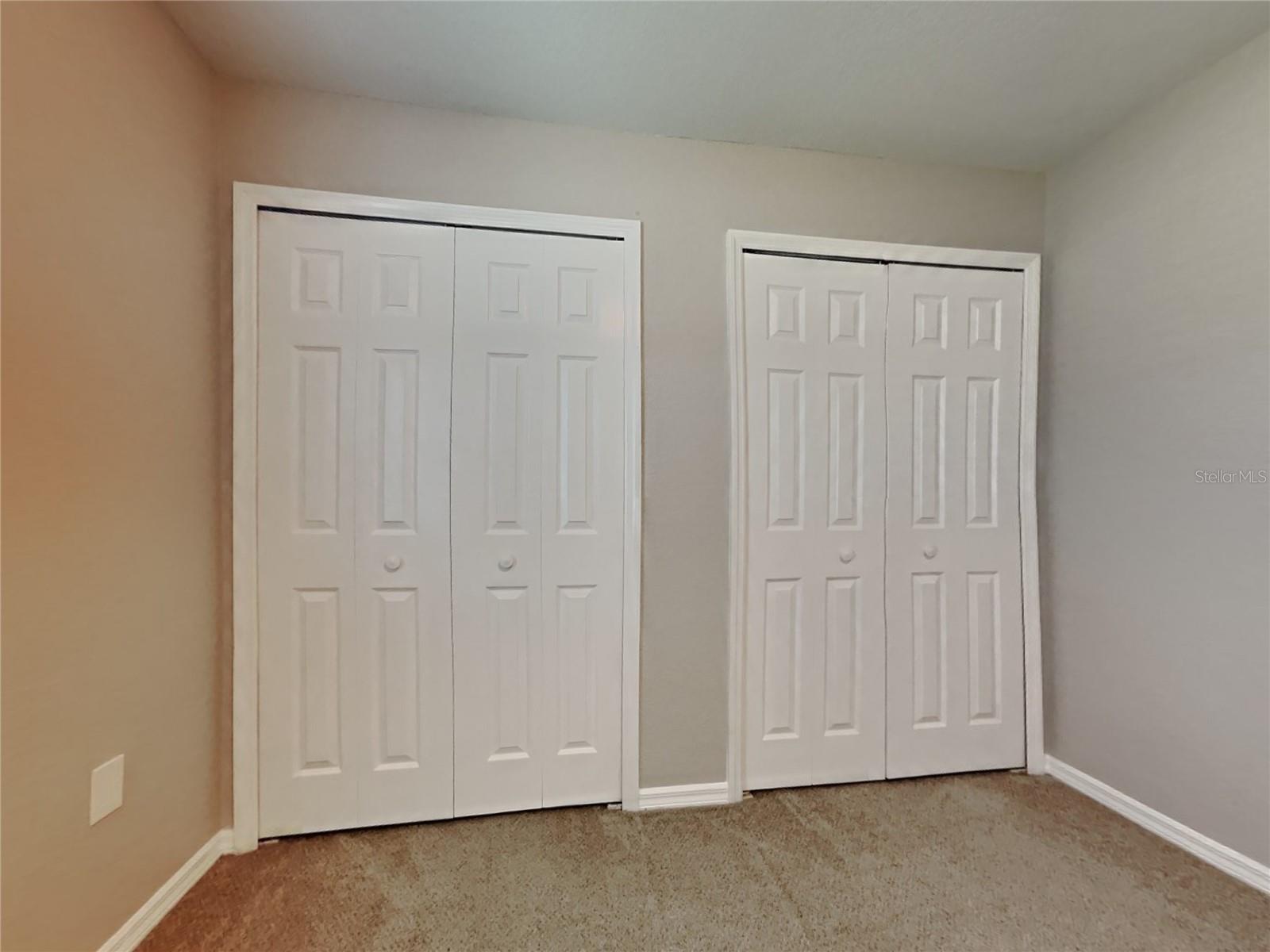 O6439595 Property Photo 11