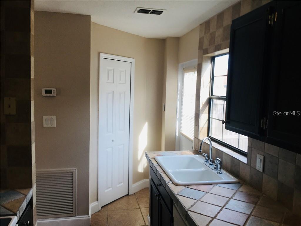 442 Hemlock St Property Photo 4