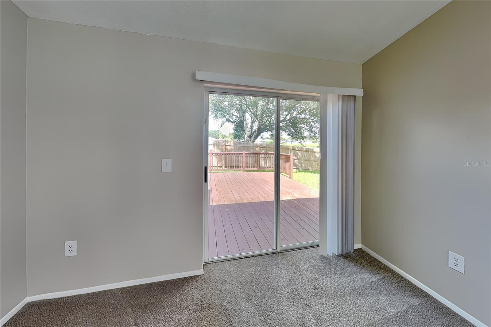 O6439607 Property Photo 7