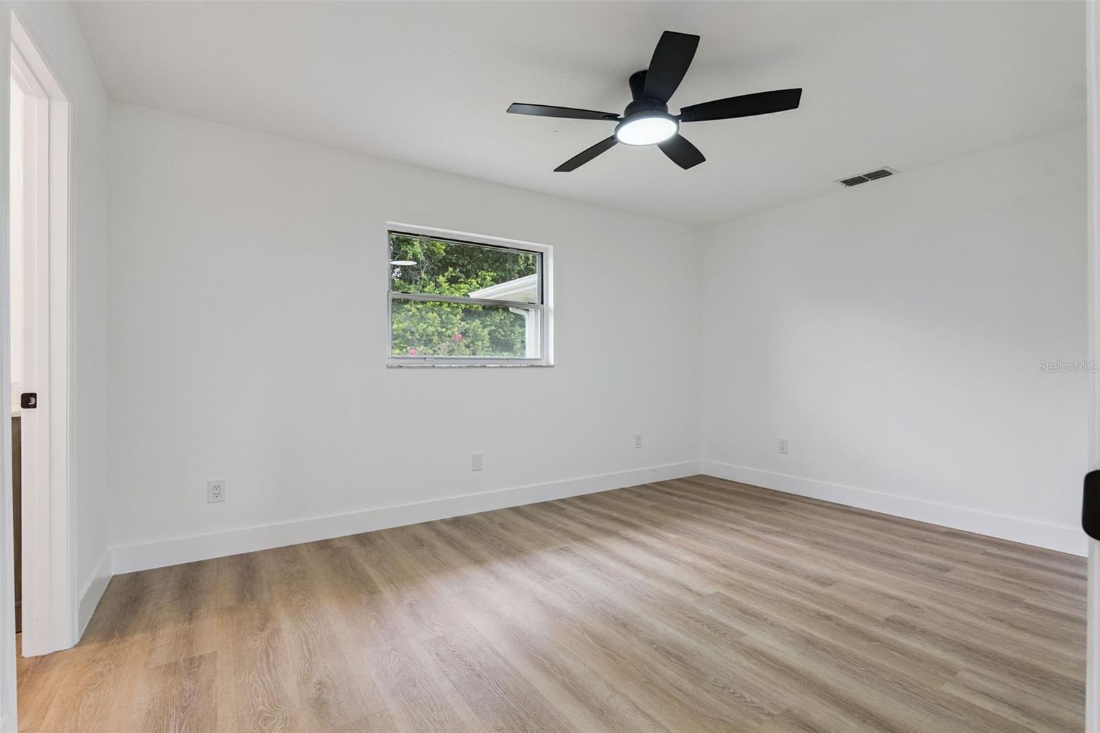 1102 Magdalena Ave Property Photo 23