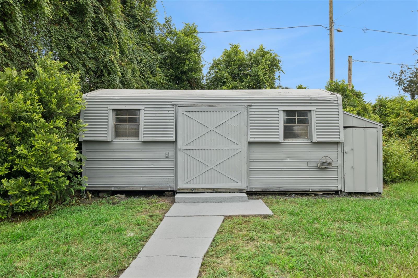1102 Magdalena Ave Property Photo 28
