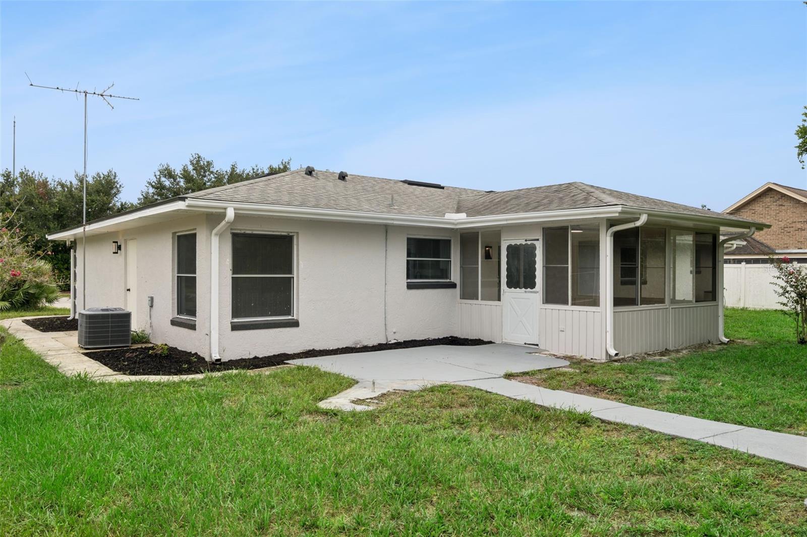 1102 Magdalena Ave Property Photo 30