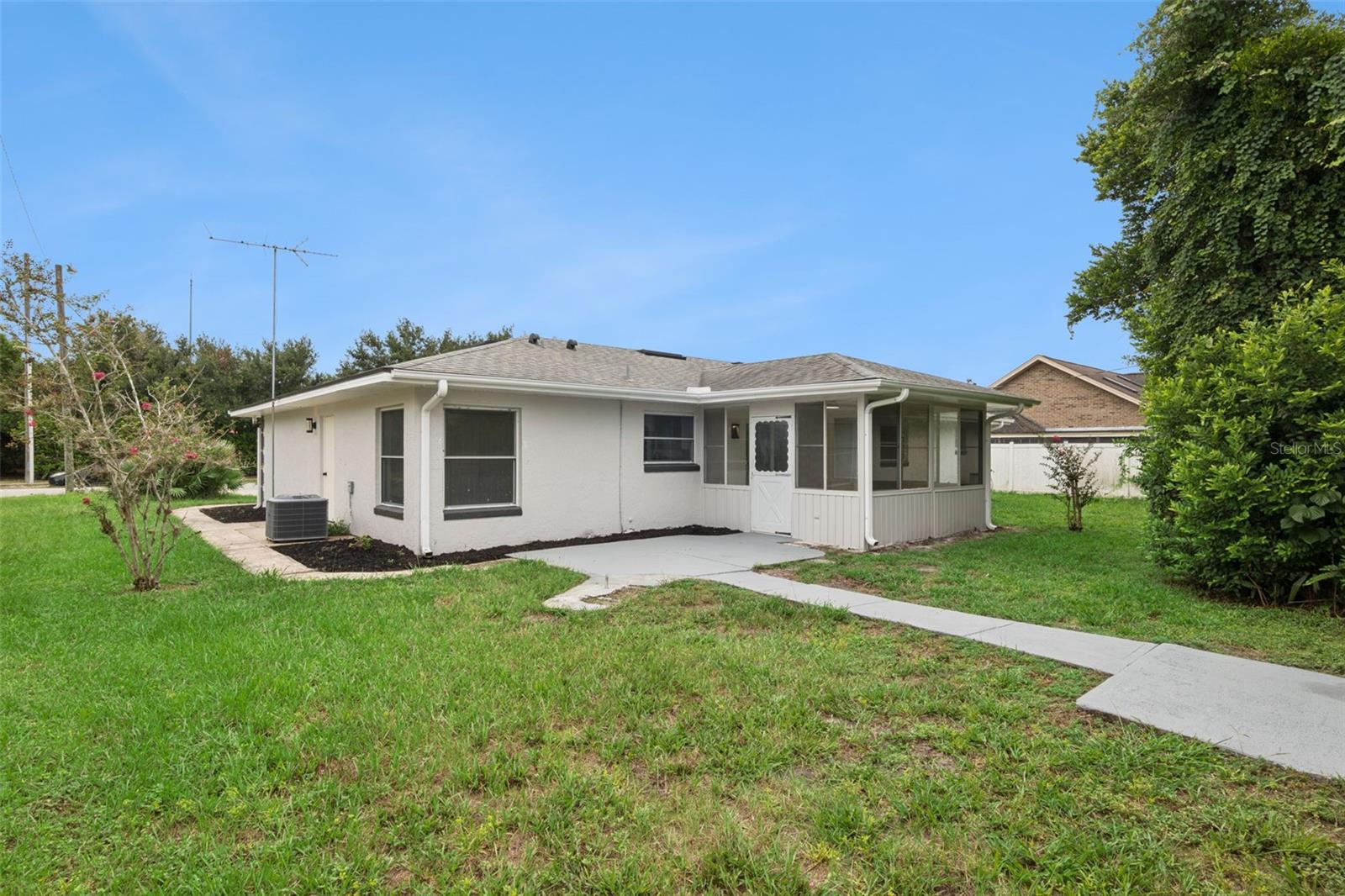 1102 Magdalena Ave Property Photo 31