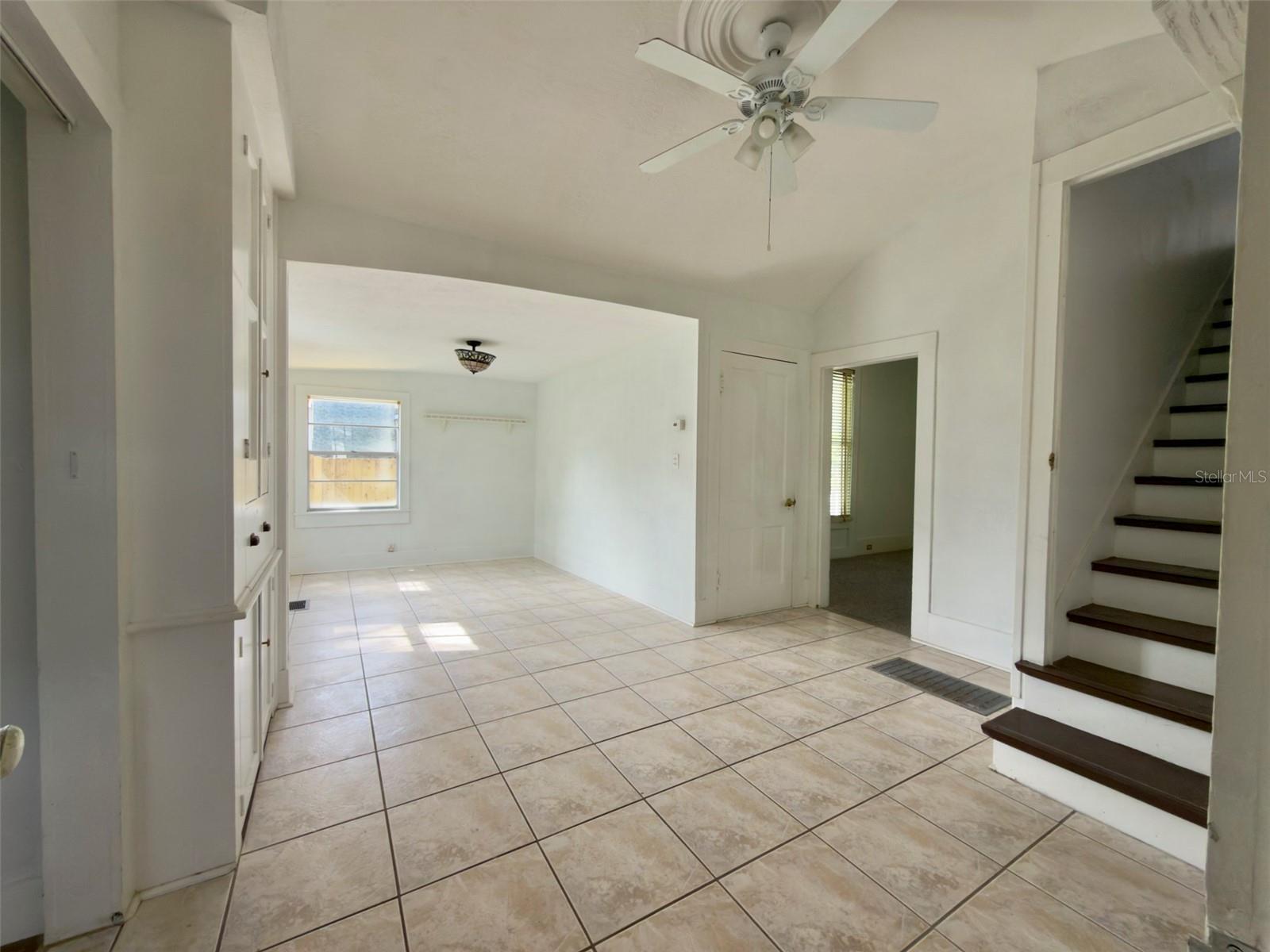 21 S Mary St Property Photo 5