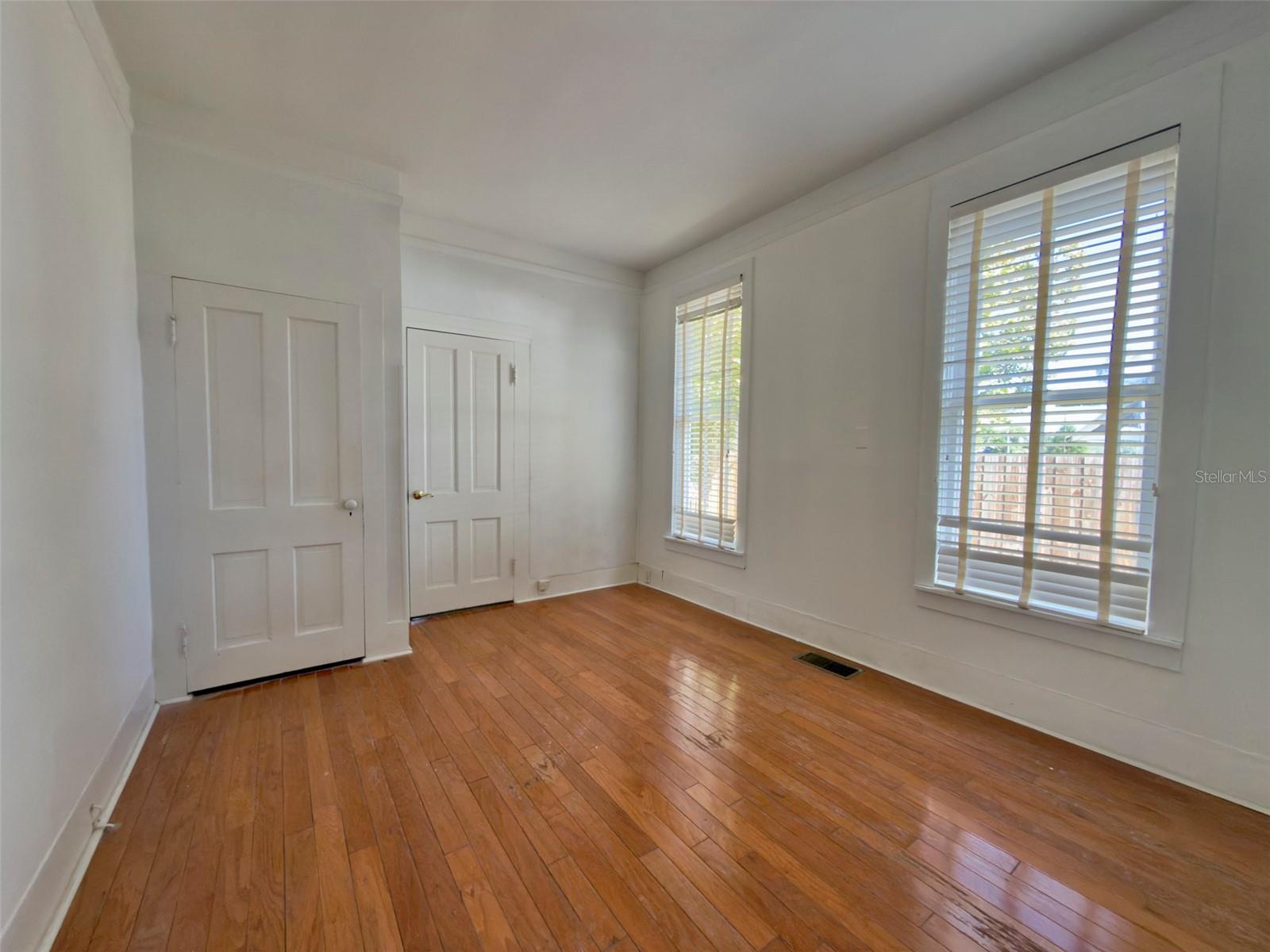 21 S Mary St Property Photo 7