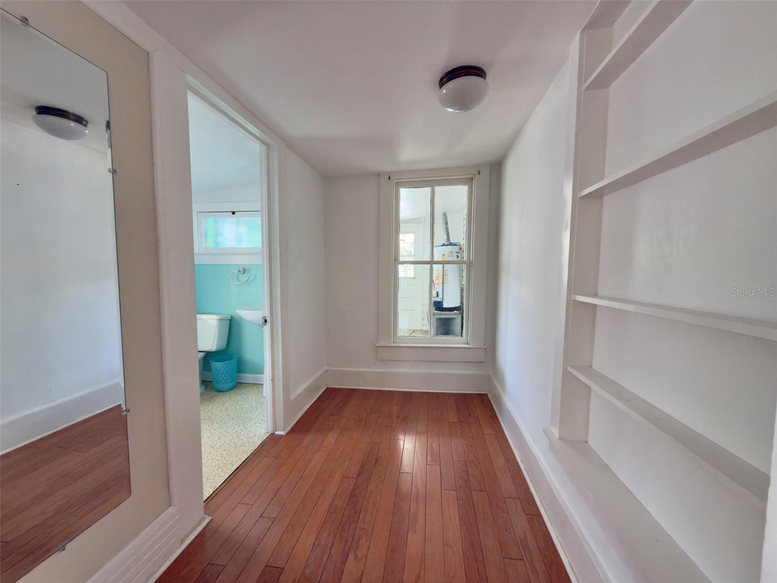 21 S Mary St Property Photo 8