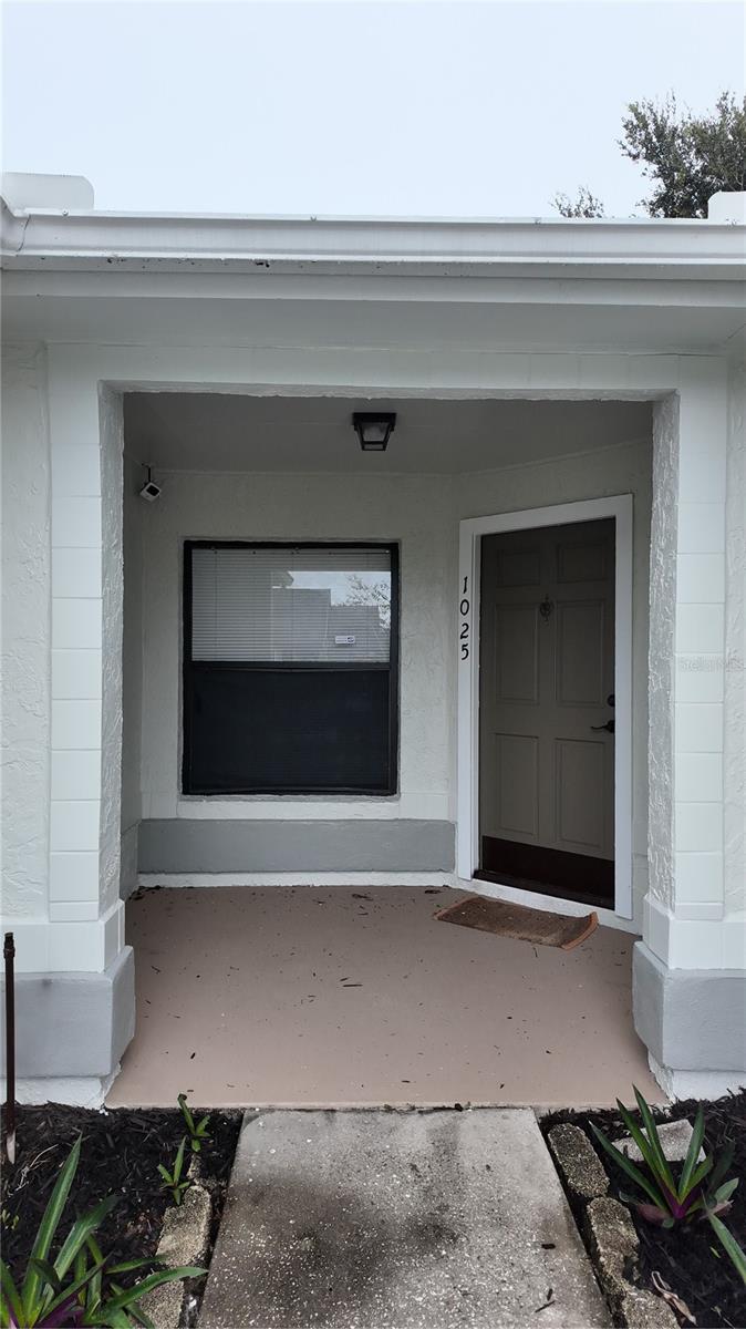 1025 Hornbeam St Property Photo 2