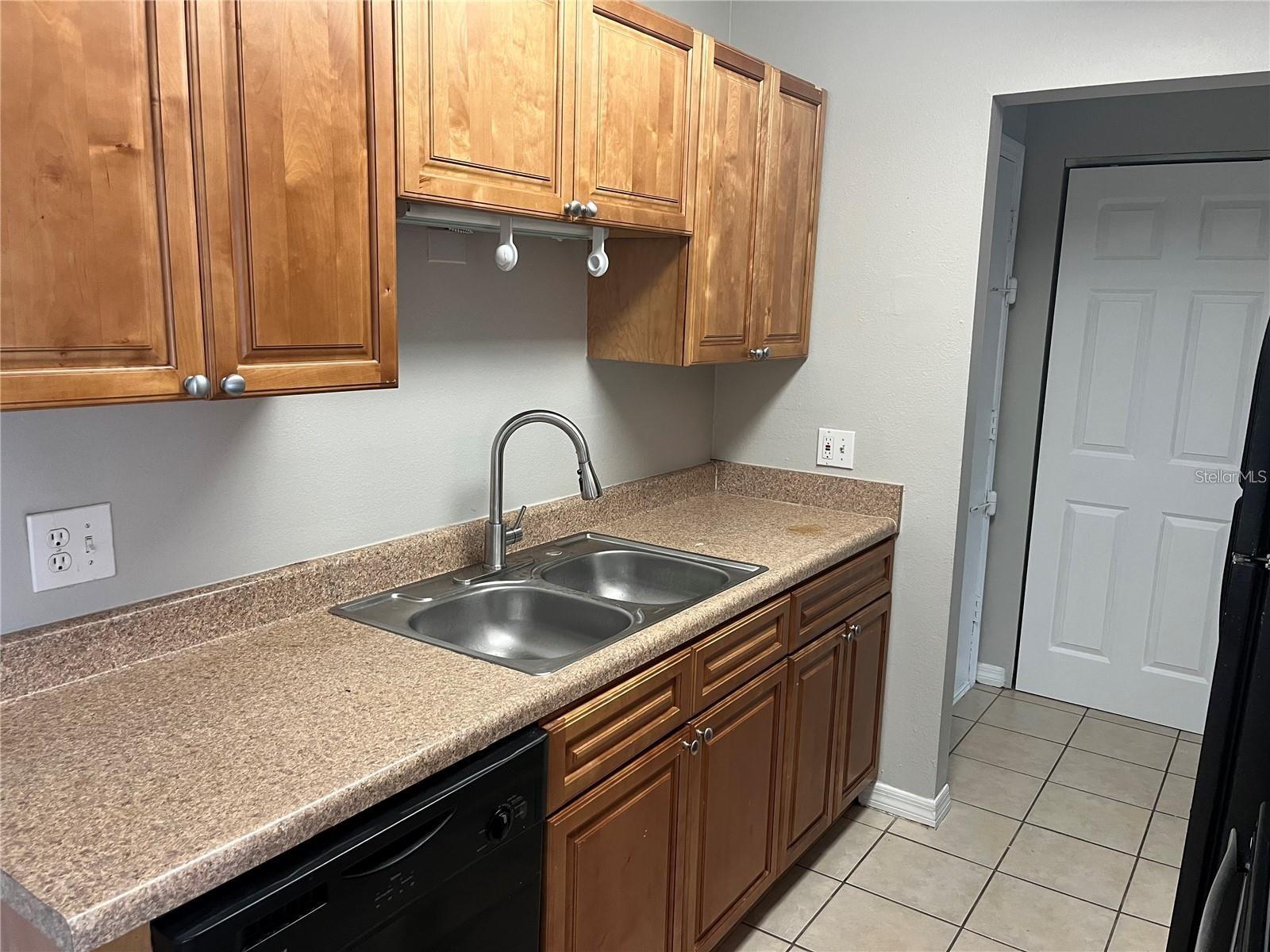1695 Lee Rd #a113 Property Photo 10