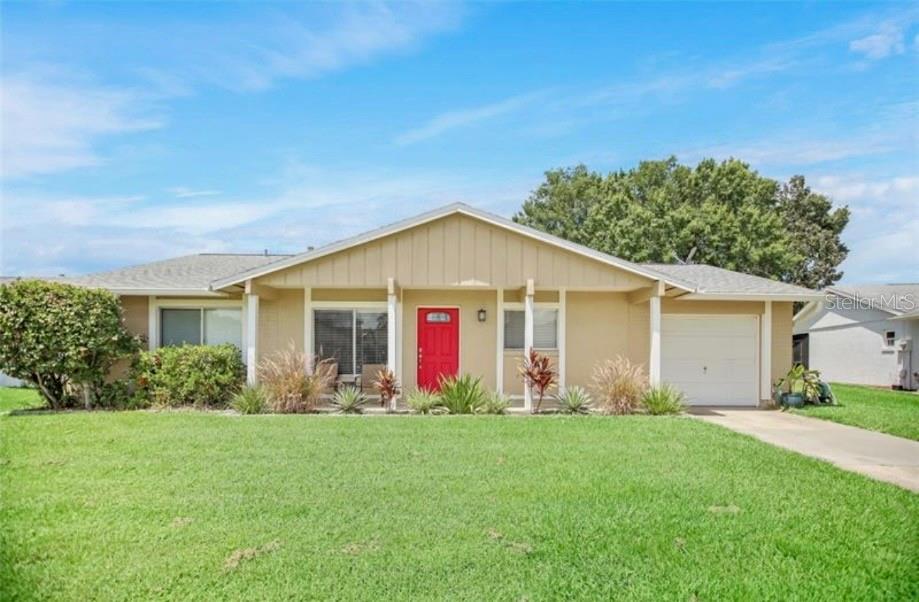 10526 LINGER LN Property Photo 1