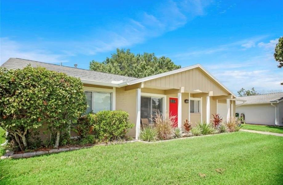 10526 Linger Ln Property Photo 2