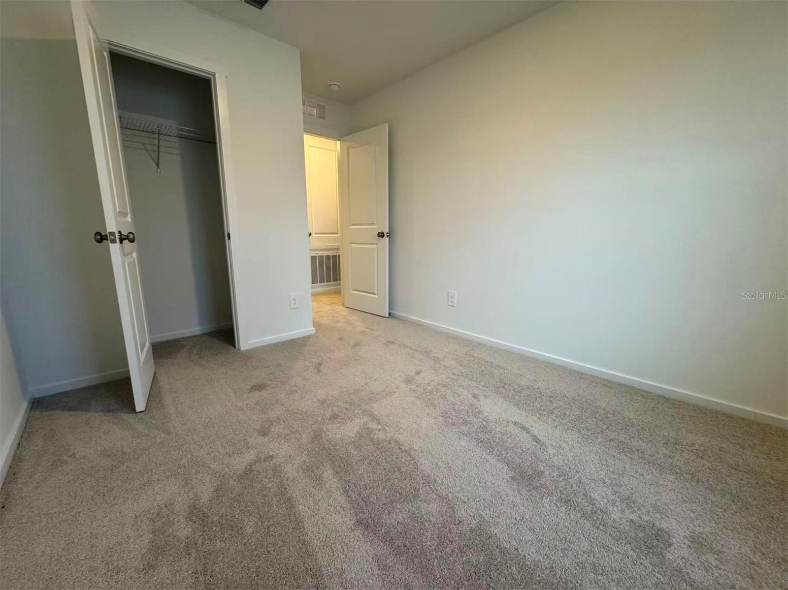 963 Phoenix St Property Photo 14