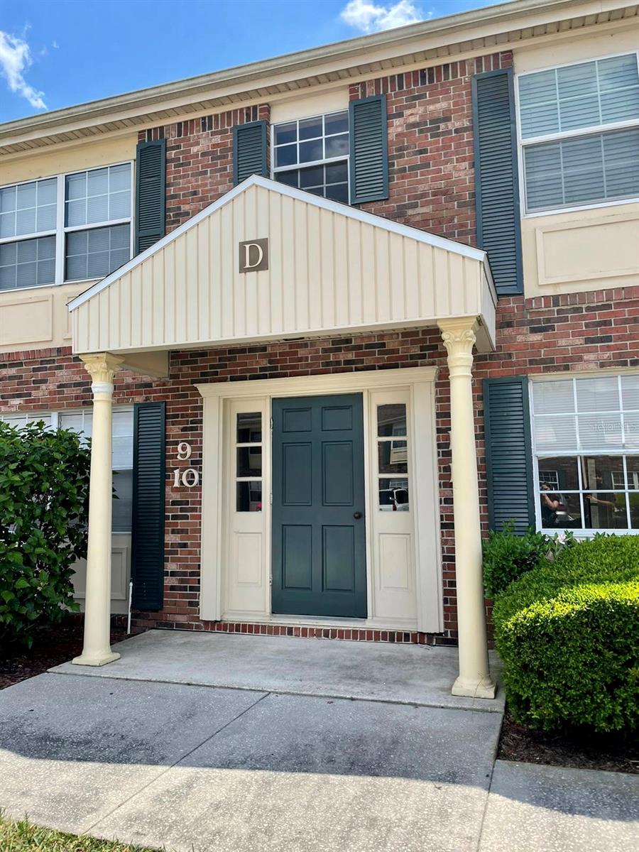1920 E EDGEWOOD DR #D11 Property Photo 1